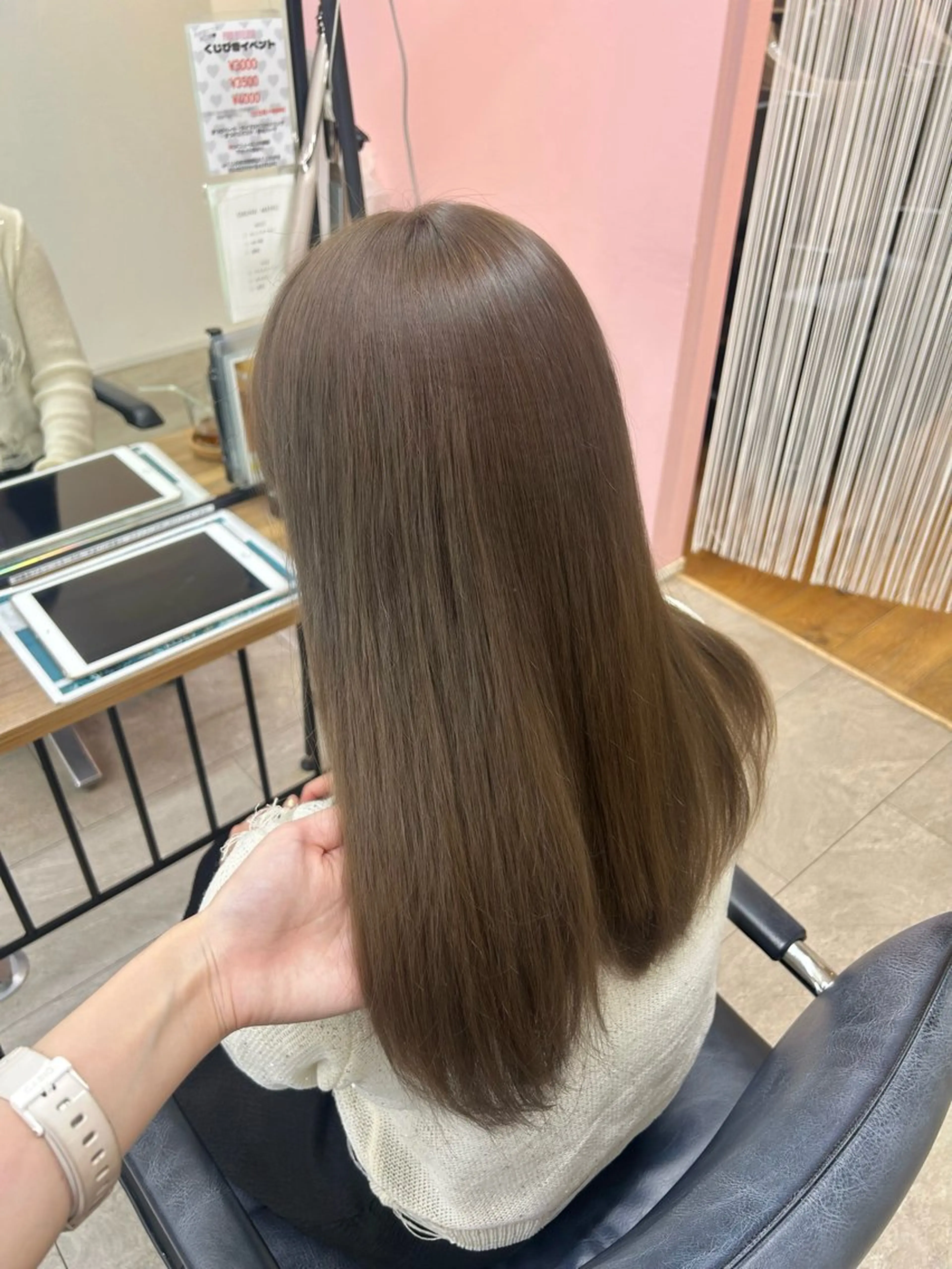 ロング カラー ヘアカラー トリートメント suehiro yunaのヘアスタイル