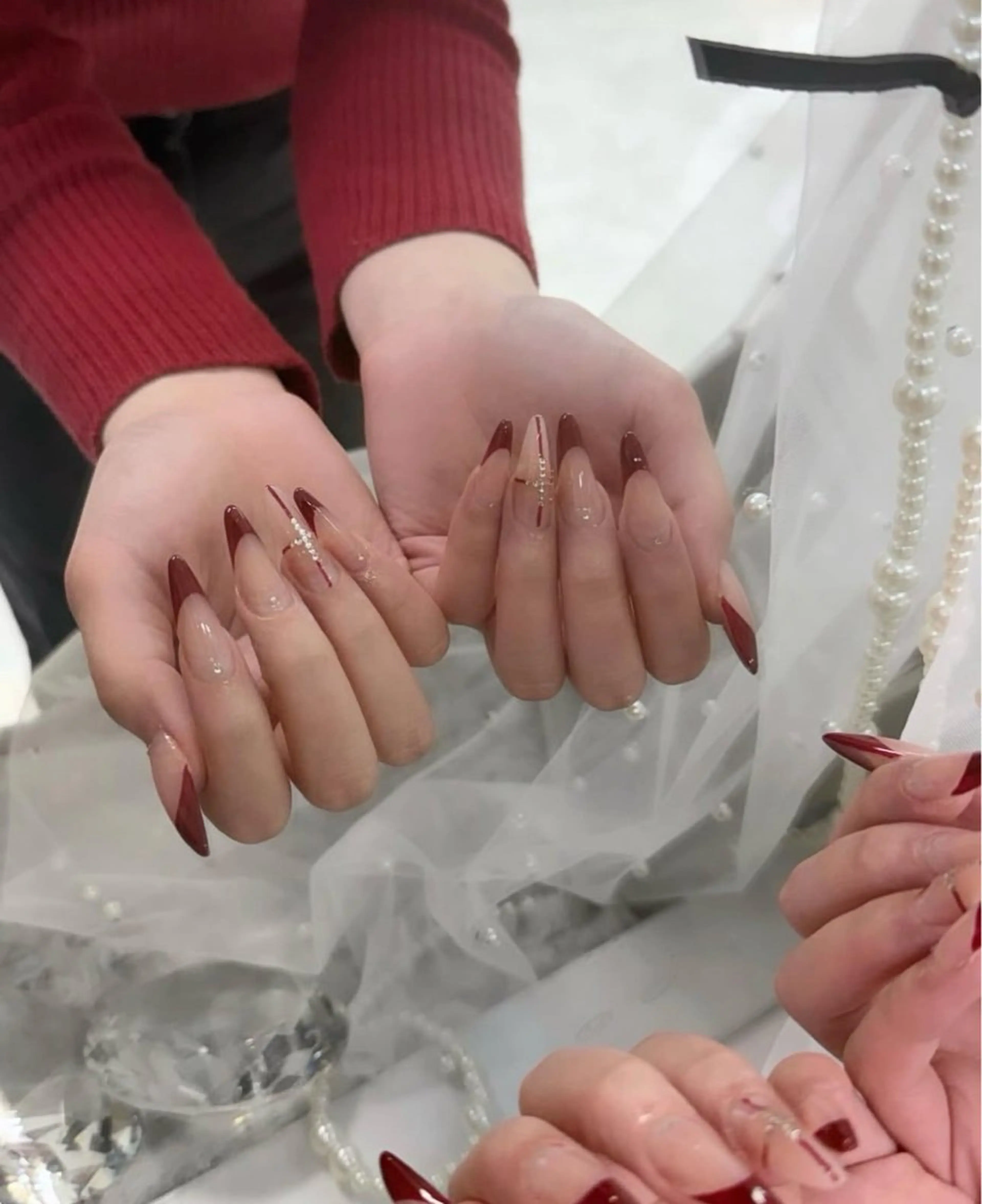 ネイル フットネイル ジェルネイル キラキラネイル 韓国ネイル マグネットネイル ハンドネイル TIDY .のネイルデザイン