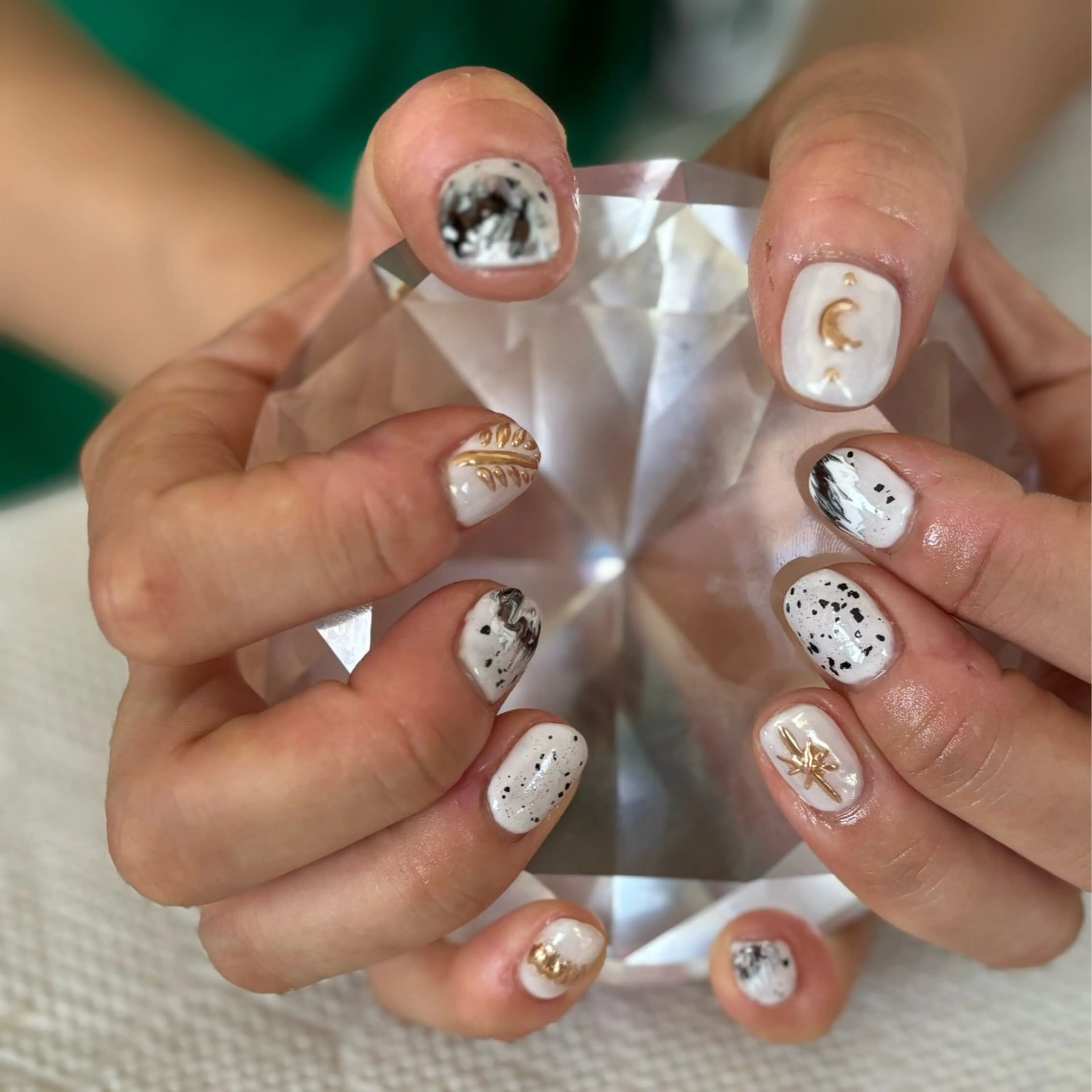 ネイル ジェルネイル ミラーネイル ニュアンスネイル eyelash＆nail オクタビアス所属・オクタ ビアスのマツエク・マツパデザイン