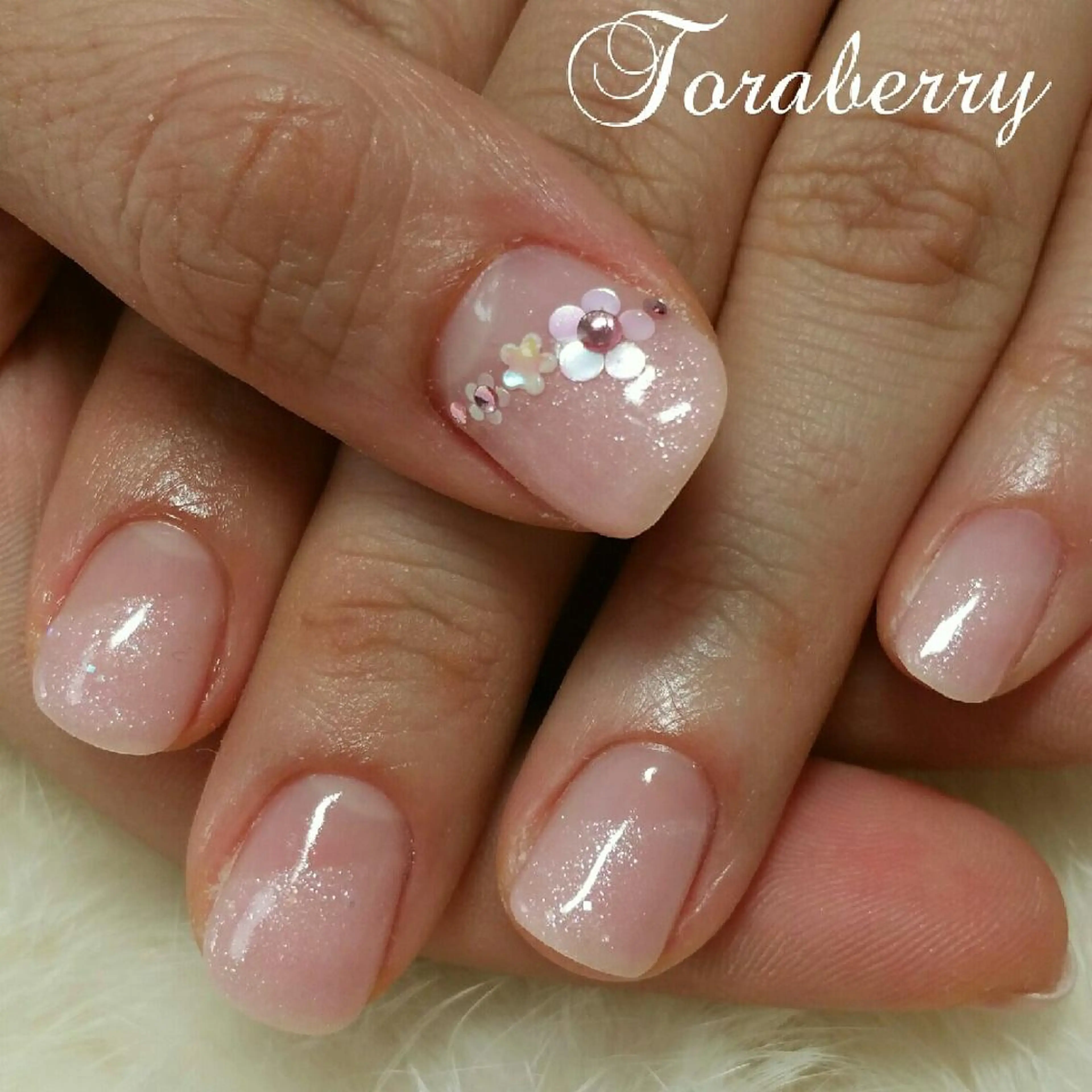 ネイル フレンチネイル 斜めフレンチ ネイリスト なつみのネイルデザイン