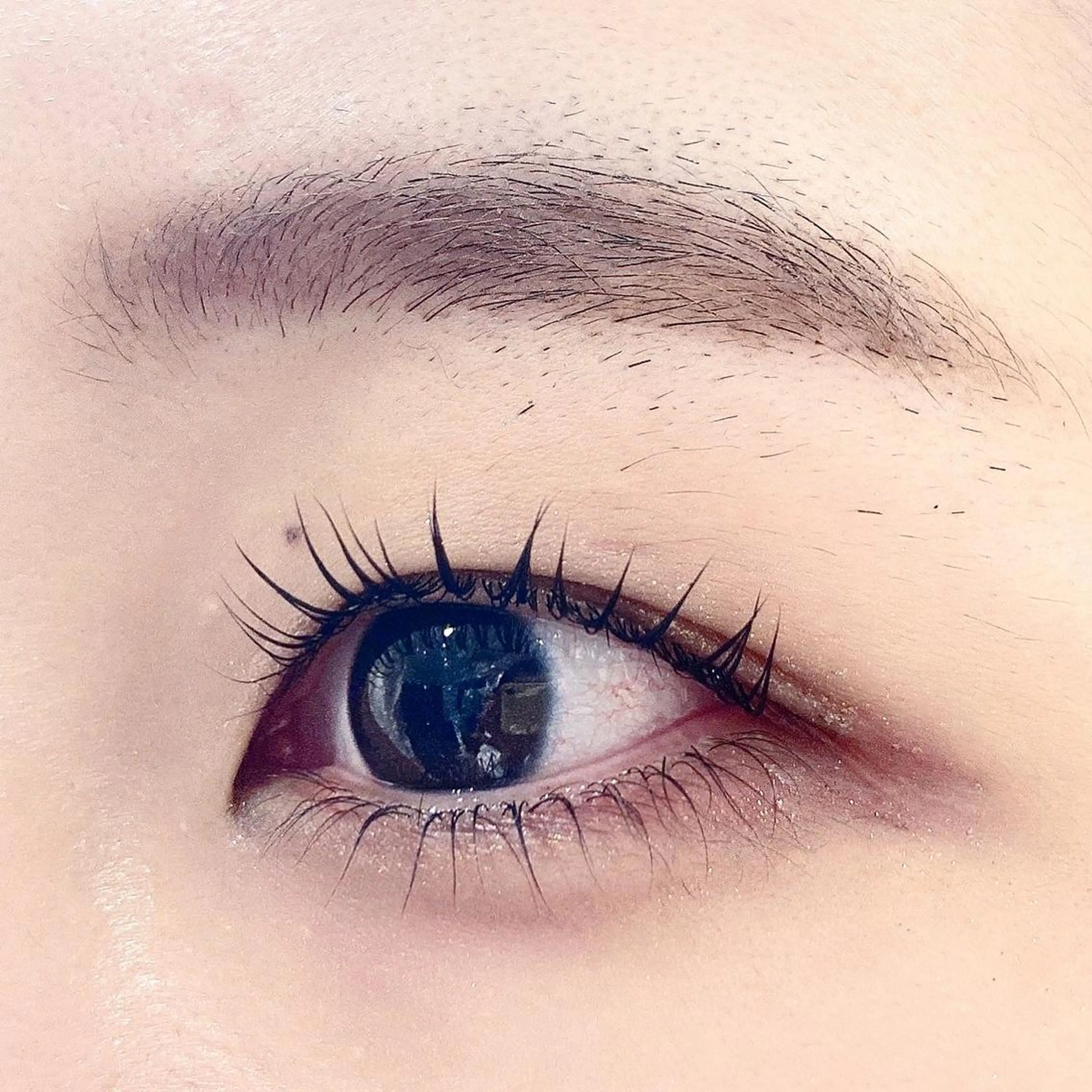 マツエク・マツパ 曲がる縮毛矯正 LIBER 　岩名のヘアスタイル