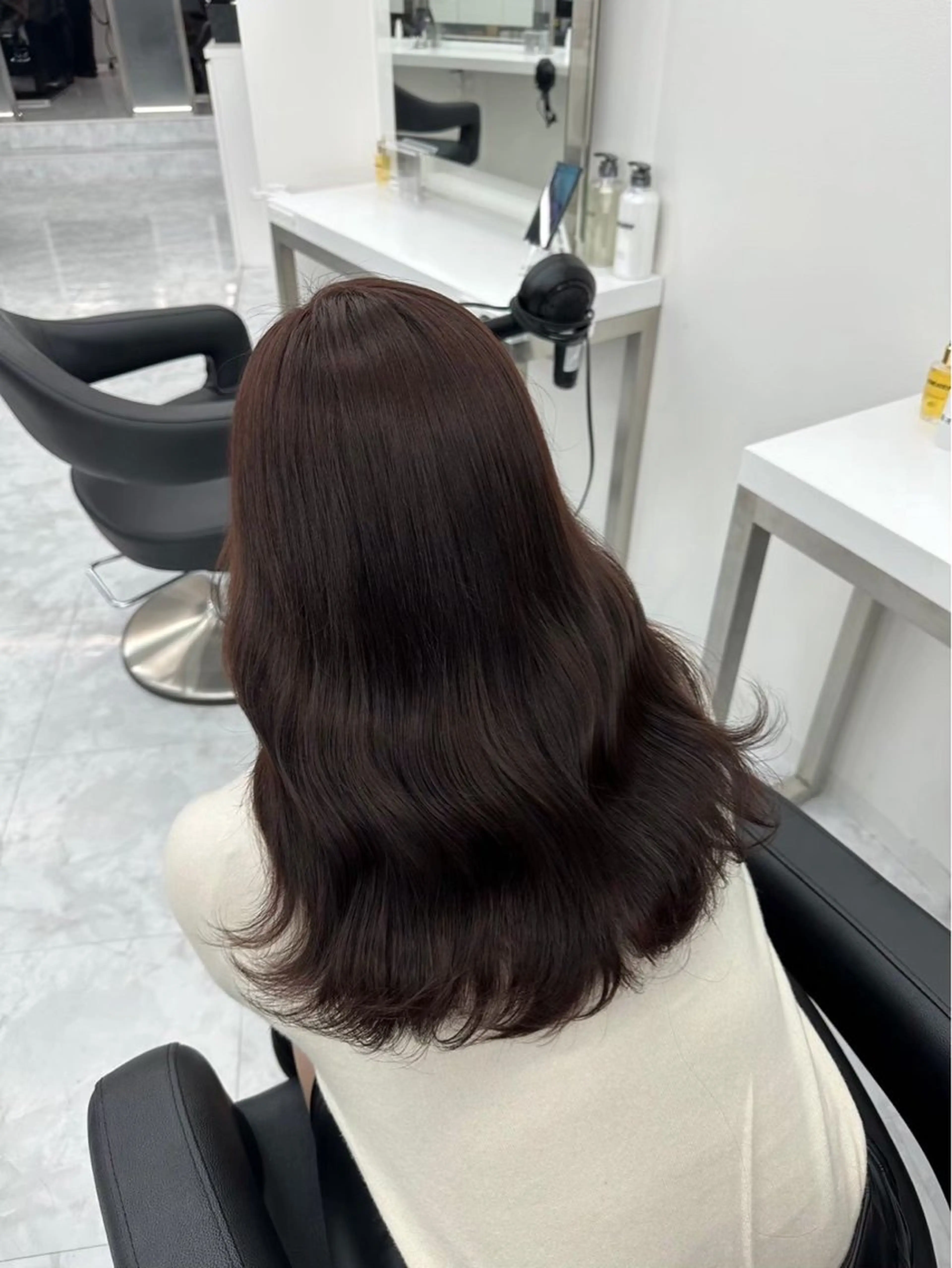 ロング カラー モテ髪💕ハイトーン ベージュ yuriaのヘアスタイル