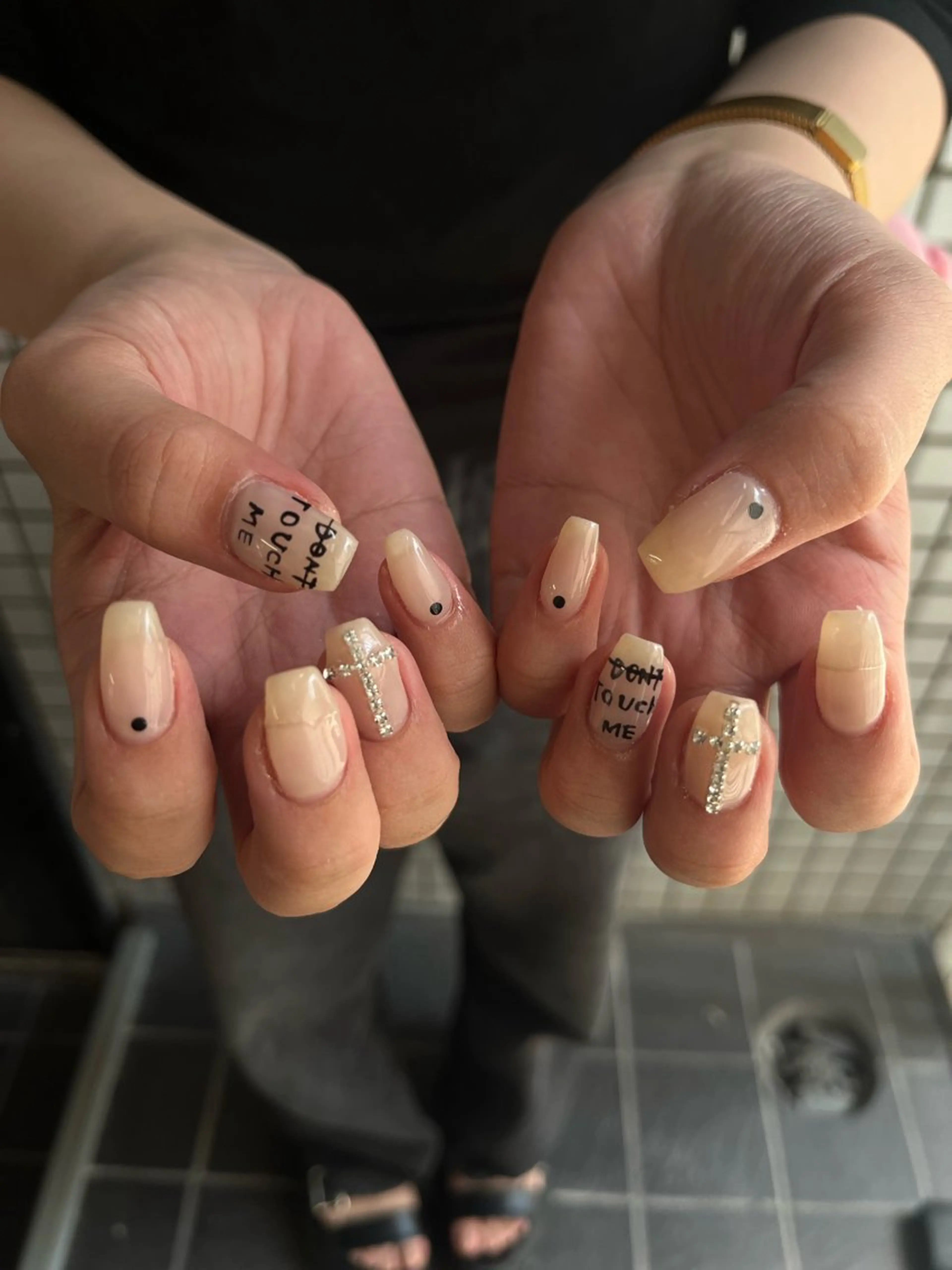 ネイル ハンドネイル フットネイル 小川 柚香のネイルデザイン