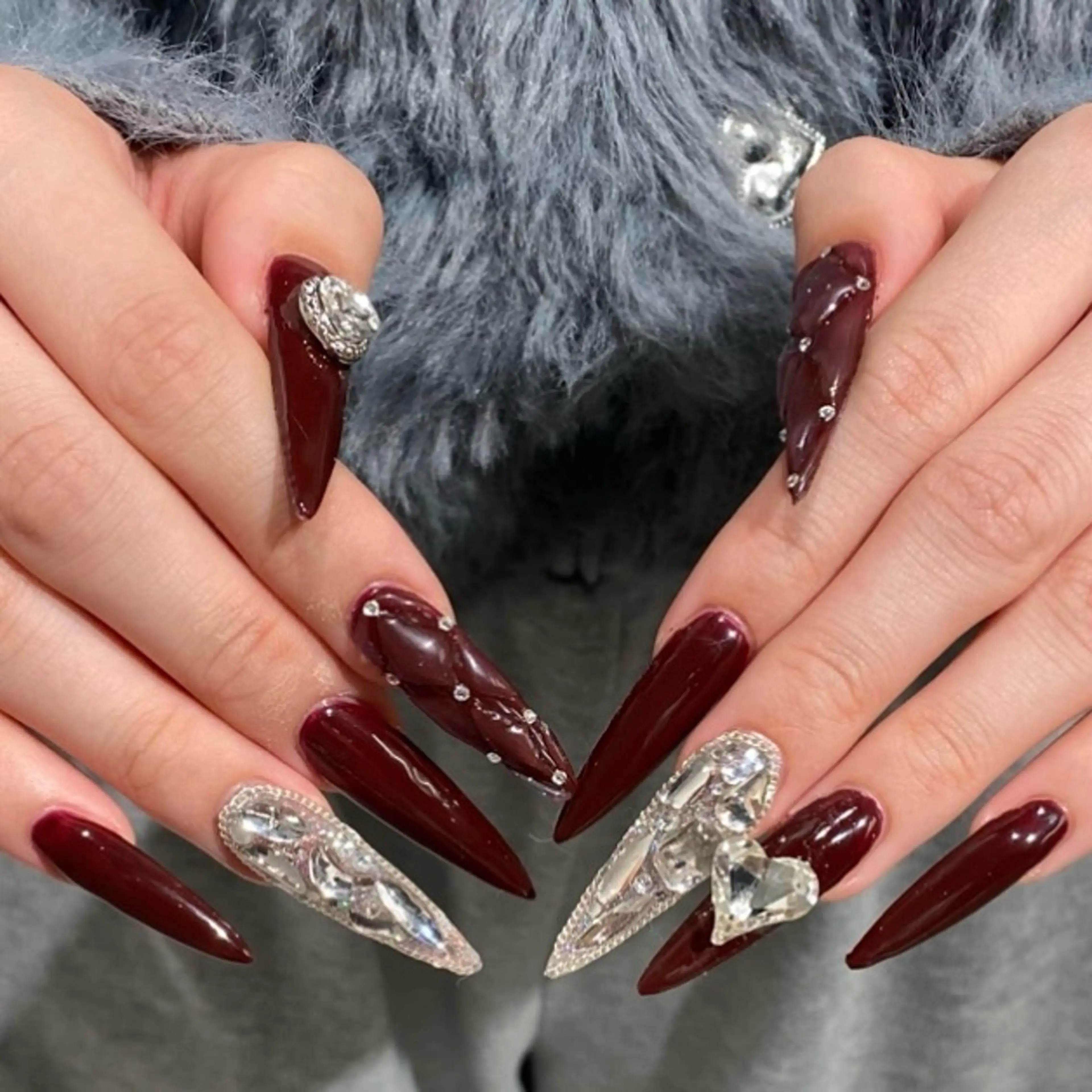 ネイル ハンドネイル カンナ【Y2Kネイル /コーンロウ】のネイルデザイン