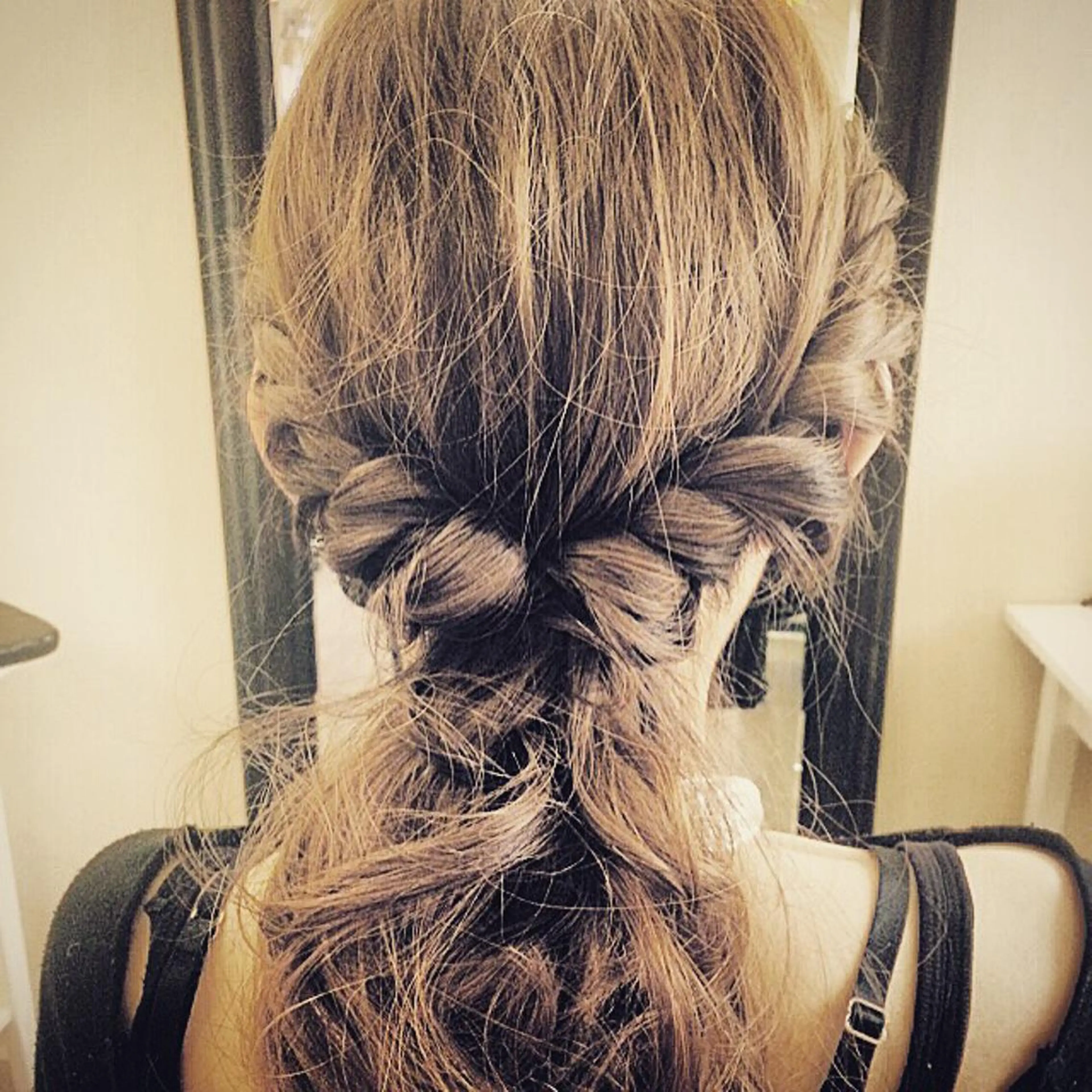 セミロング ロング ヘアアレンジ 鶴見 和美のヘアスタイル