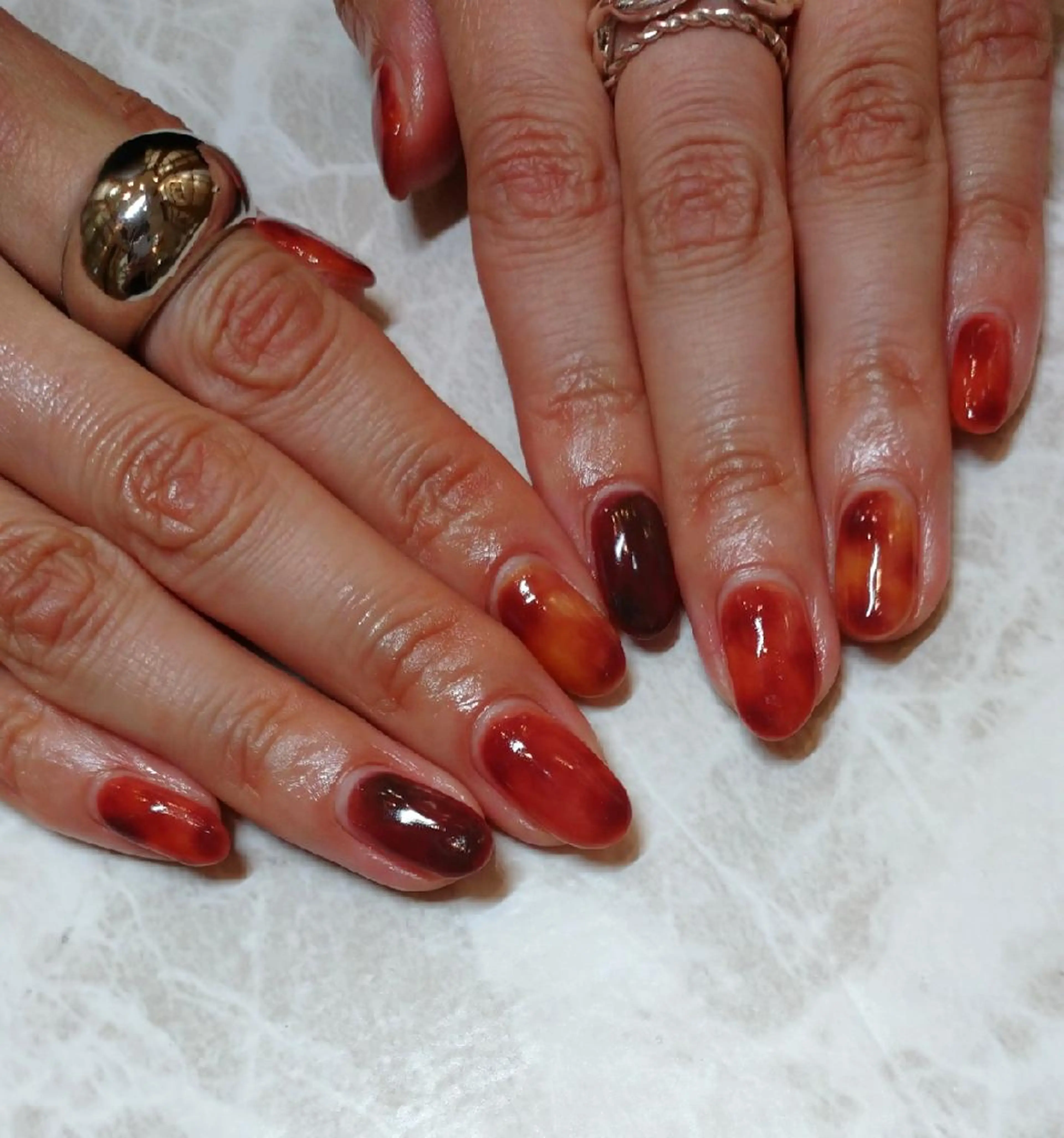 ネイル アートネイル べっ甲ネイル ジェルネイル パラジェル ハンドネイル 會田 瑠衣のネイルデザイン