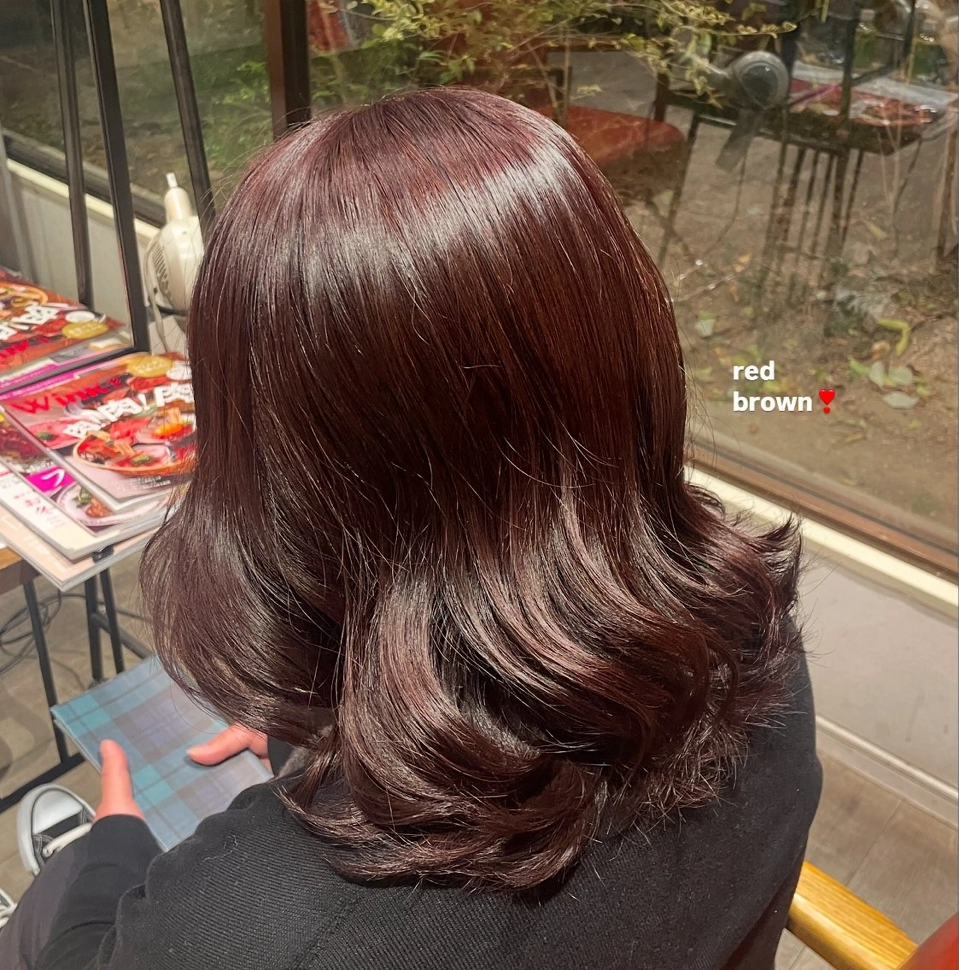 ミディアム 南場 智美のヘアスタイル