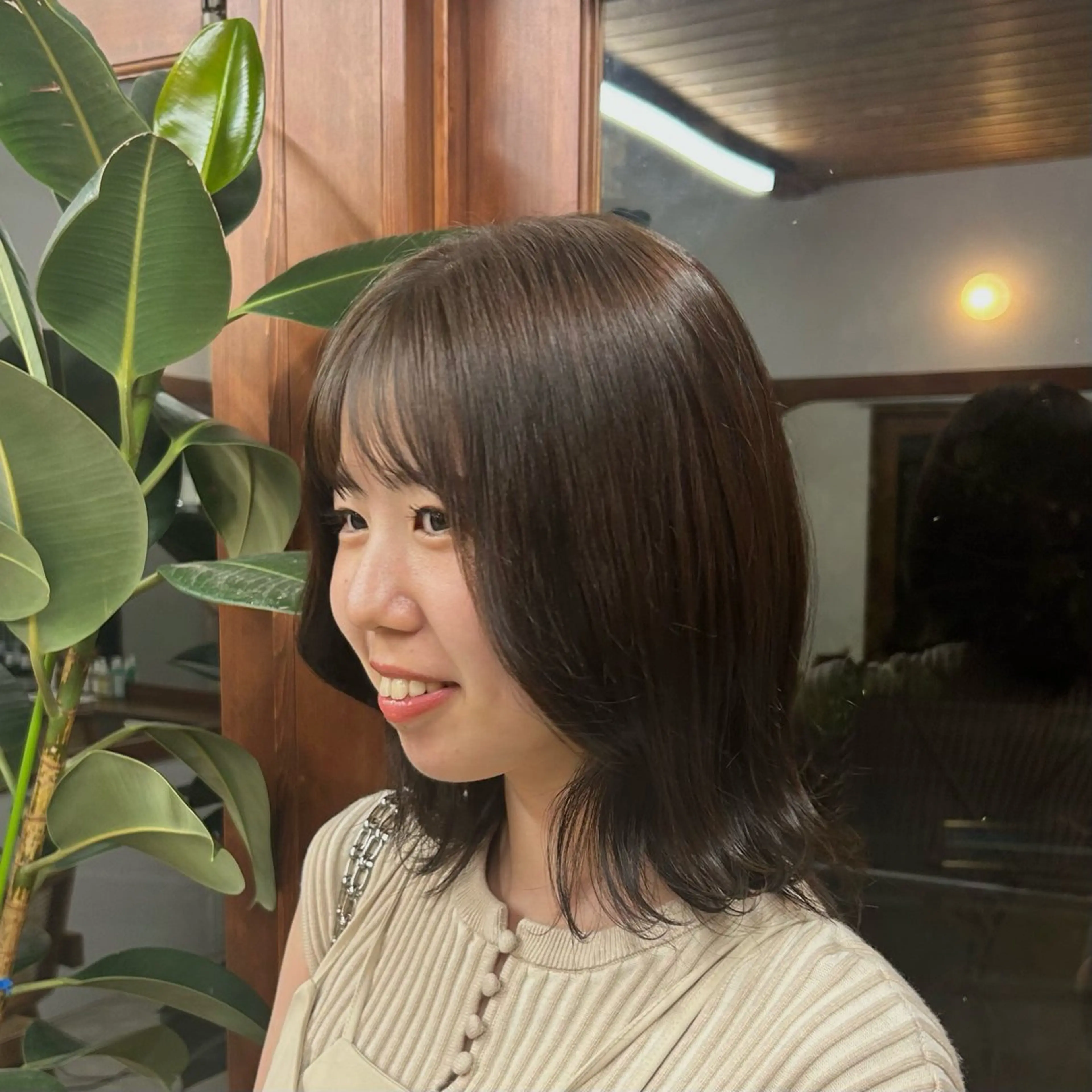 カラー MUKU 市川 莉花のヘアスタイル
