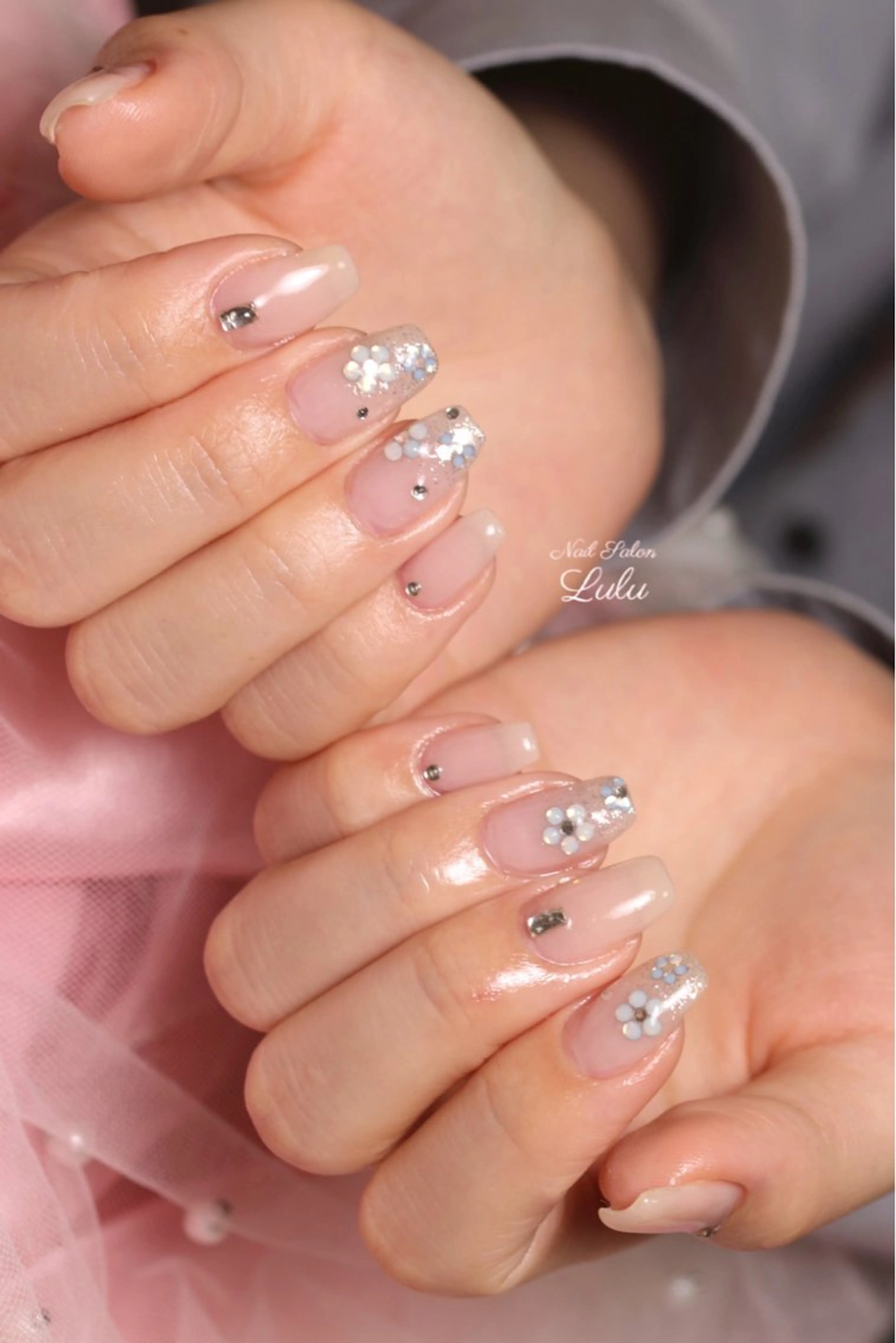 ネイル フットネイル Lulu nail salon 南堀江店所属・西村 あやかのネイルデザイン