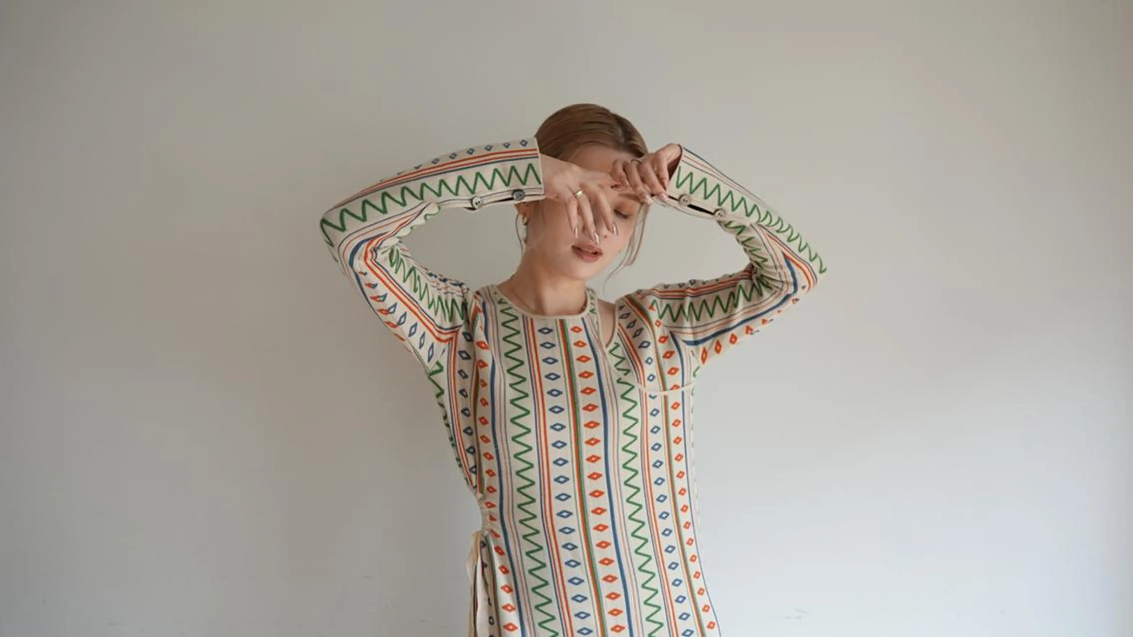 ミディアム ‎🫧透明感カラー/ 金沢駅 yui 🎀のヘアスタイル