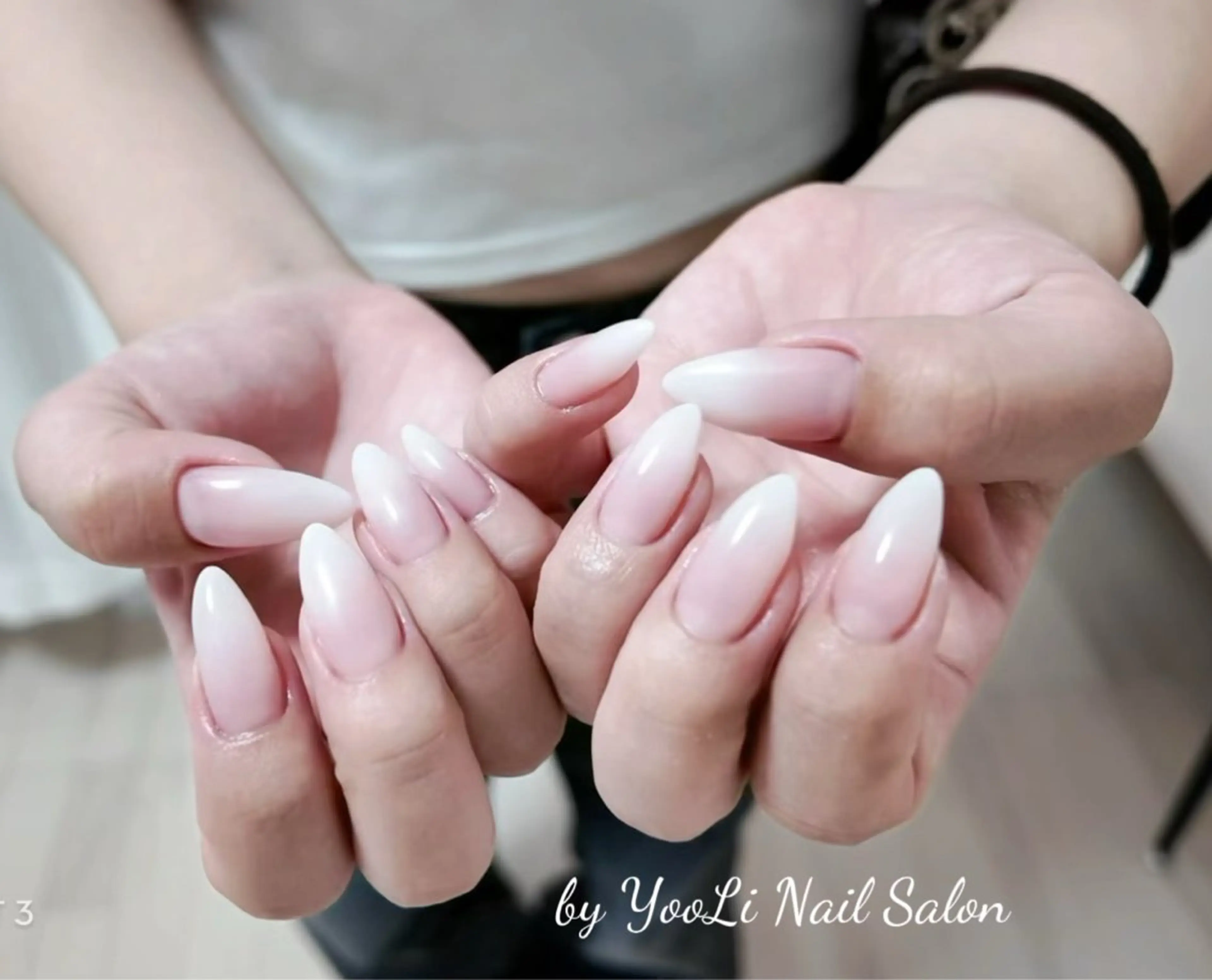 ネイル アートネイル オーロラネイル チークネイル フレンチネイル ガラスフレンチ ハンドネイル 🎀🎀YooLi Nail Salonのネイルデザイン