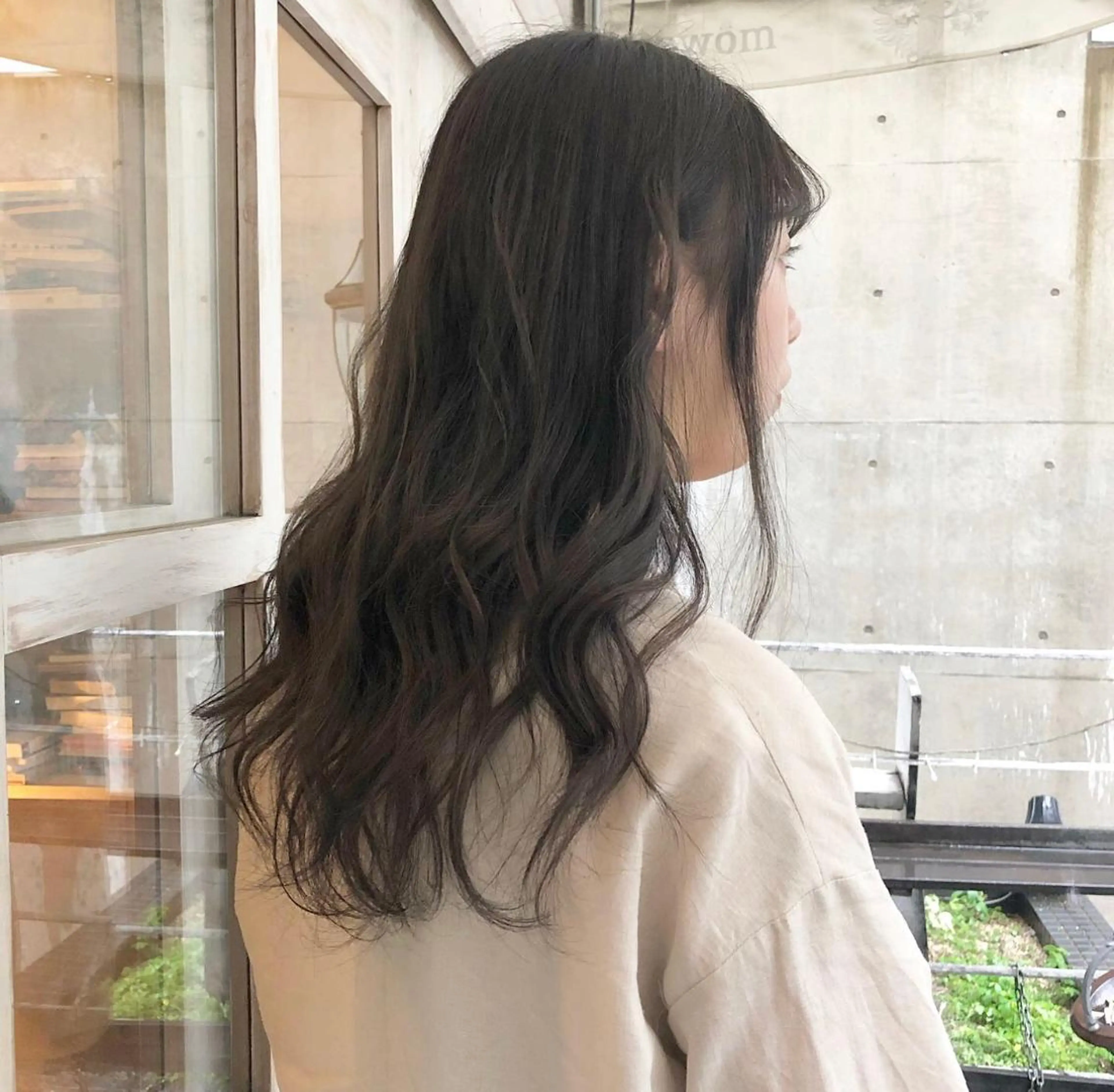 ロング clomus所属・YUKA艶髪 🌸寛ぎ部屋のヘアスタイル