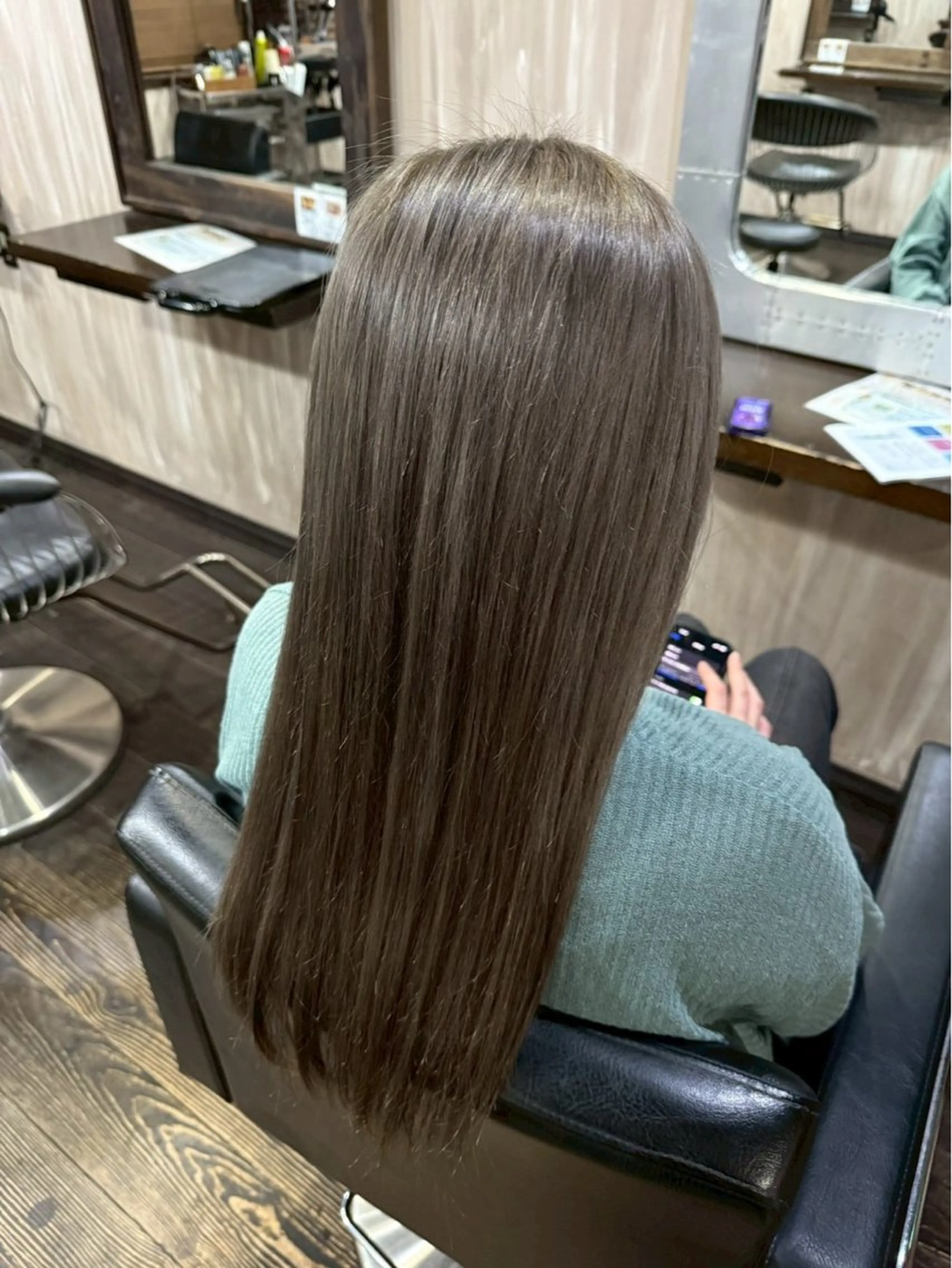 カラー 黒川 怜慈のヘアスタイル