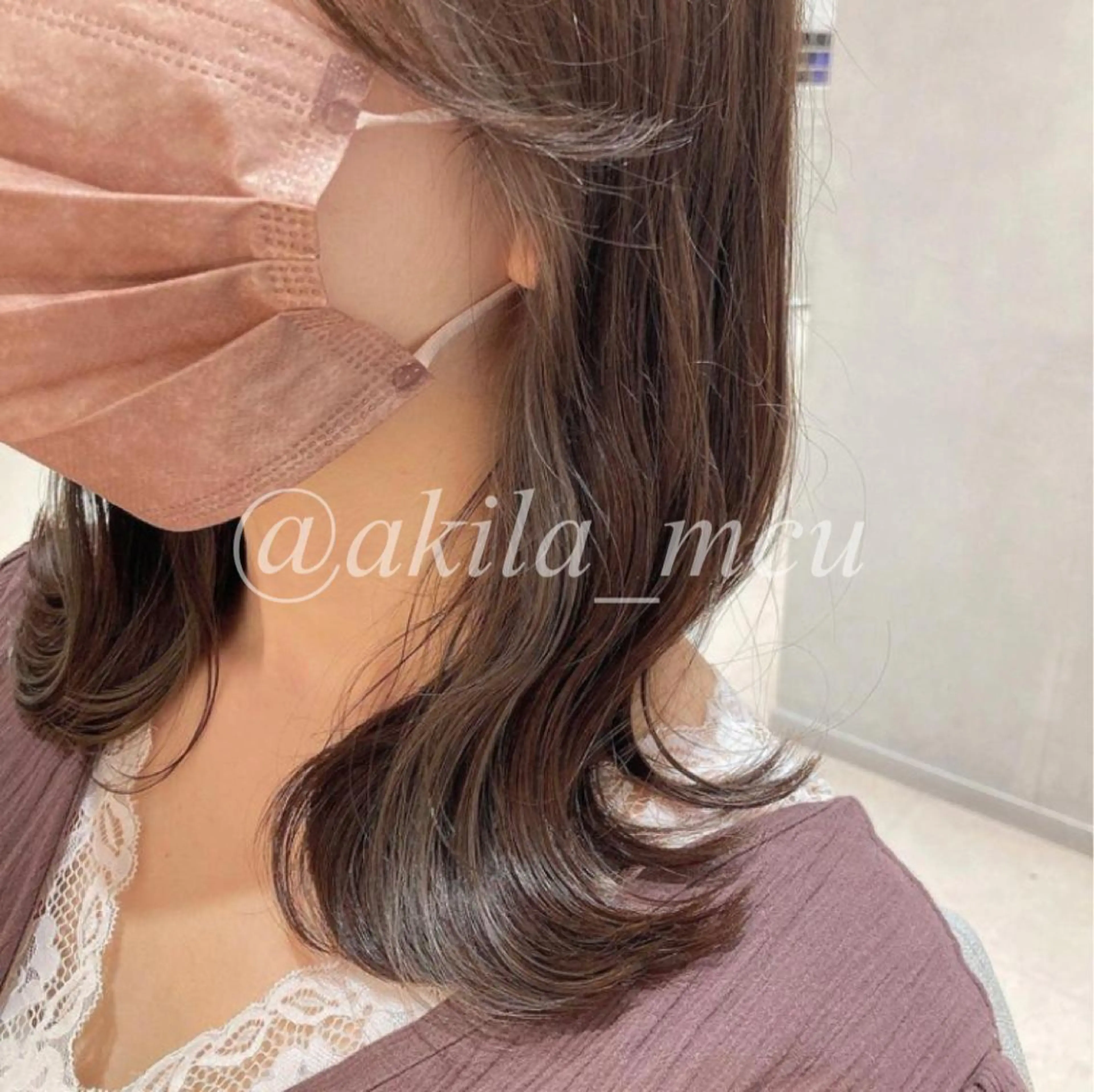 ミディアム カラー ヘアアレンジ ブリーチ ケアブリーチ 透明感カラー ダブルカラー イヤリングカラー エグチ アキラのヘアスタイル