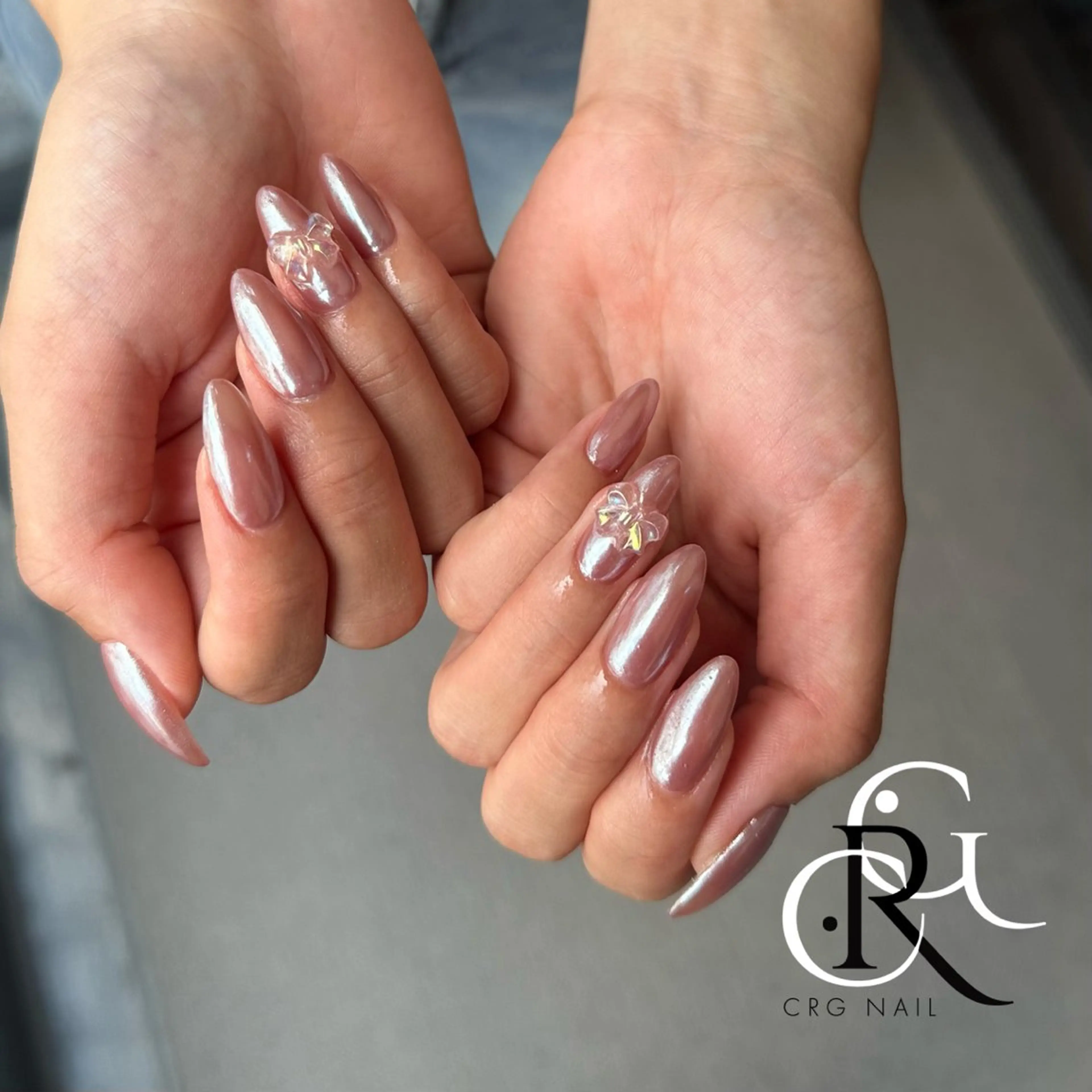 ネイル ミラーネイル リボン ホワイト ハンドネイル CRGNAIL TOKOのネイルデザイン