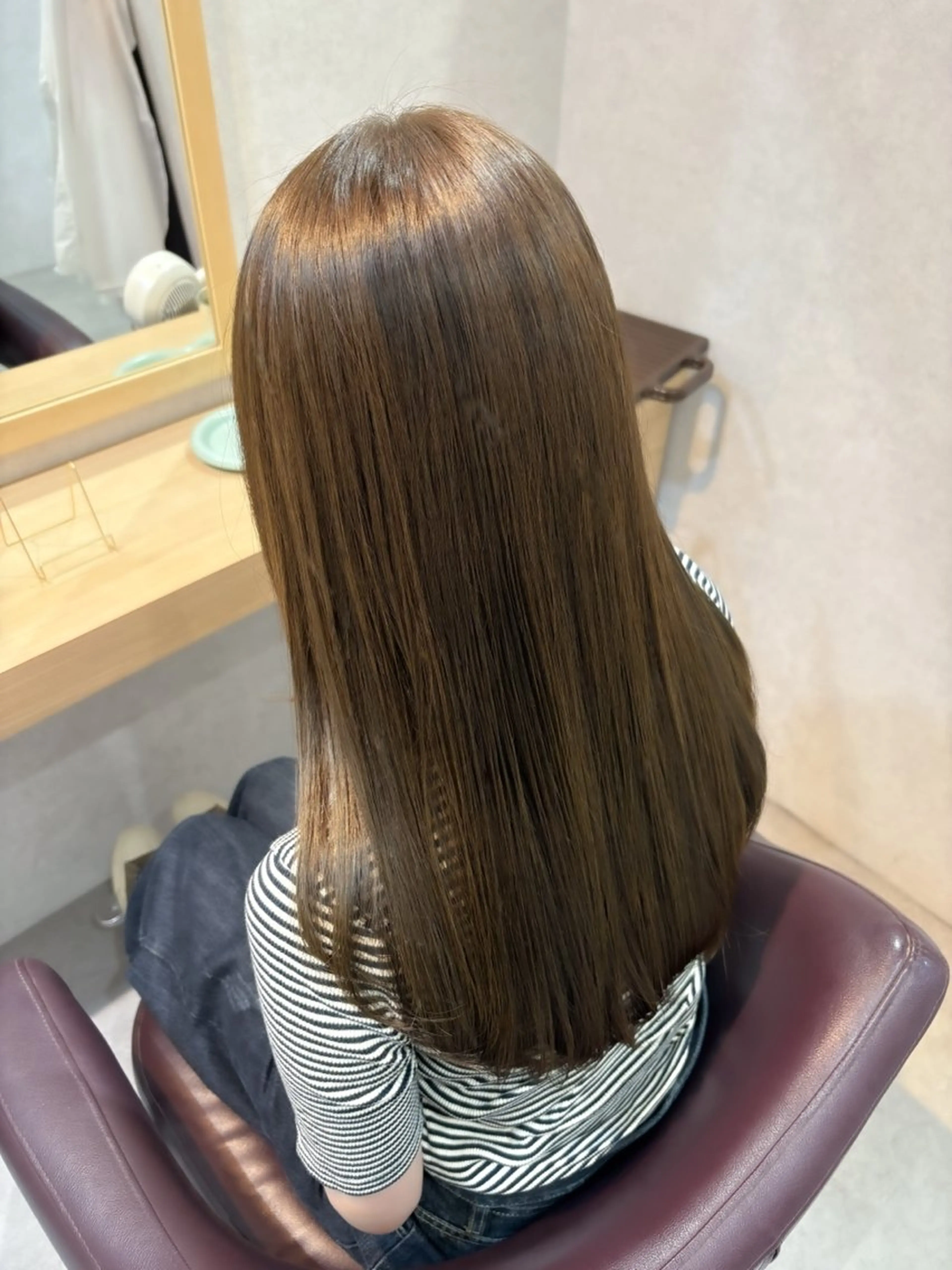 ミディアム カット ヘアカラー トリートメント ブラウンカラー 🫧tomoka🫧のヘアスタイル