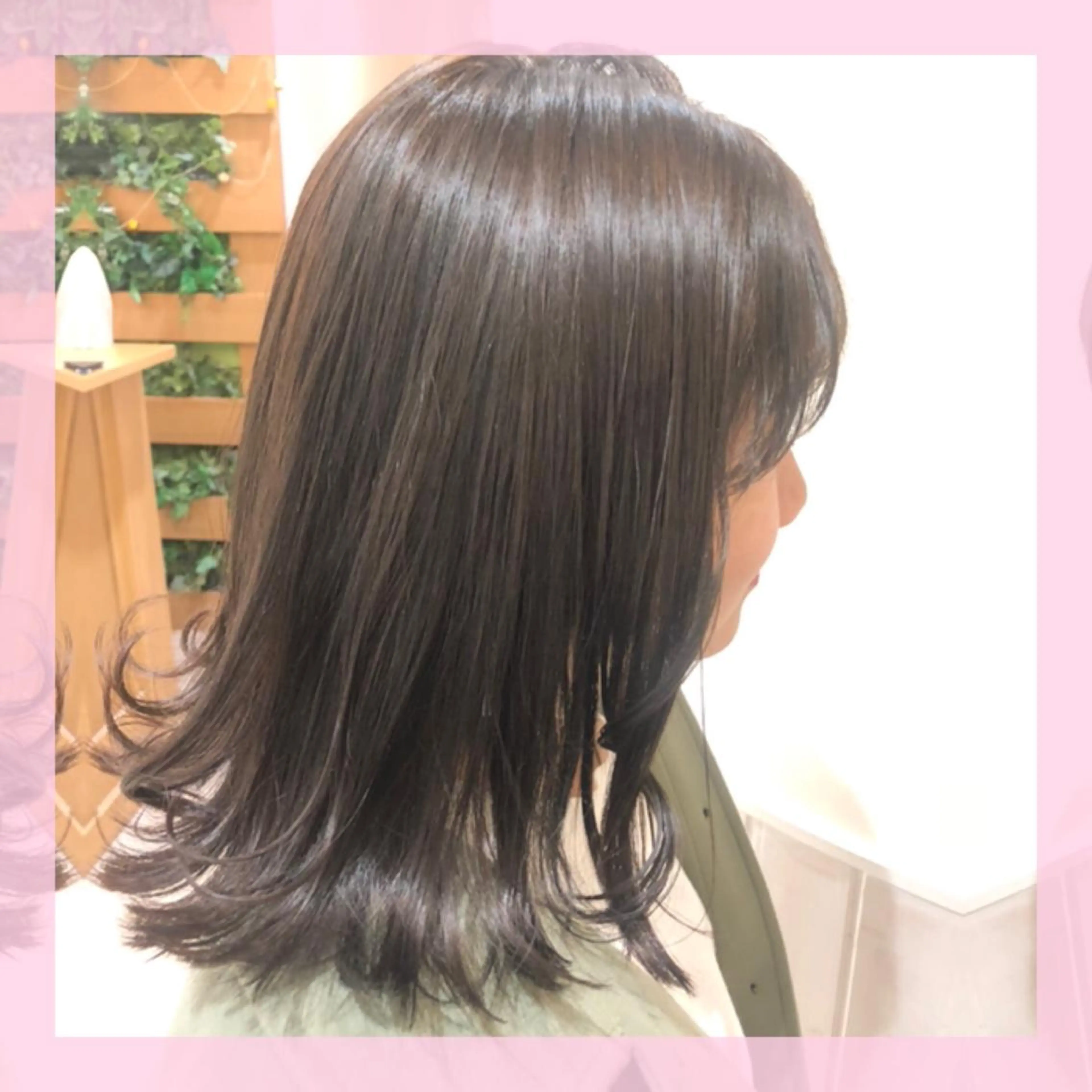 ミディアム カラー ベージュカラー オリーブベージュ カット ヘアカラー トリートメント plum.所属・🍒前川 🍒のヘアスタイル