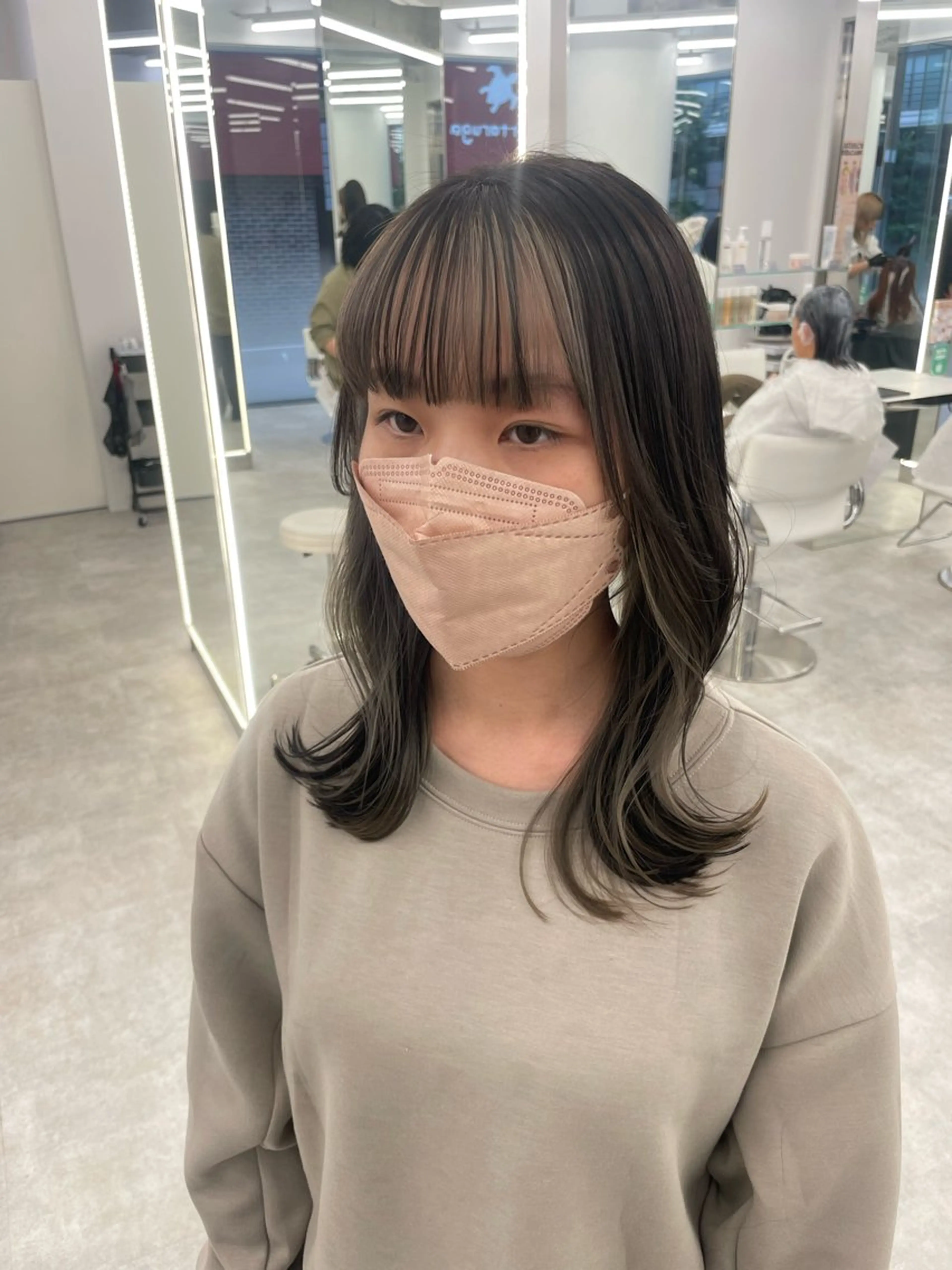 セミロング カラー ヘアアレンジ カット ヘアカラー 【Sweep】おじま のぞみのヘアスタイル