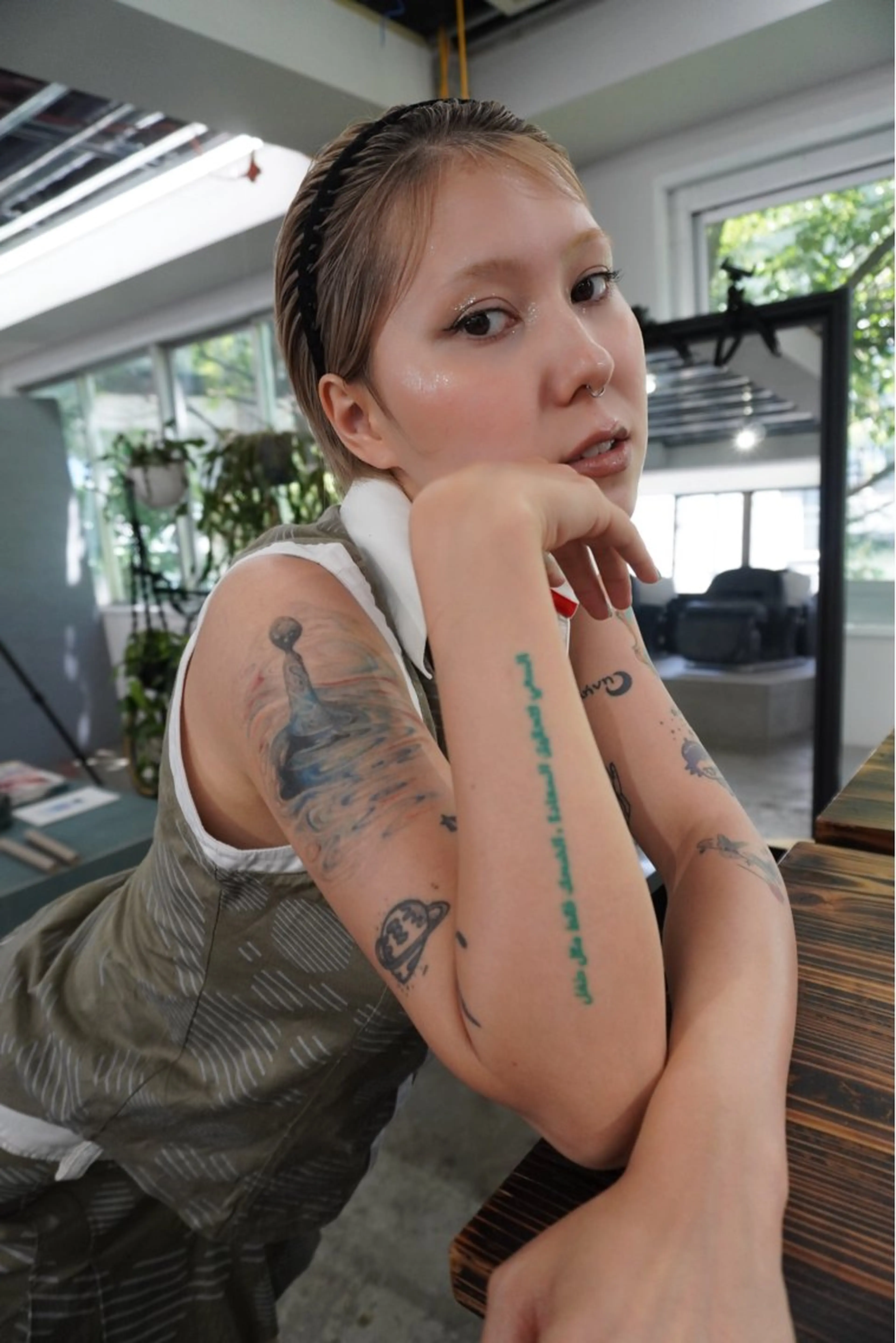 ショート カラー パーマ ヘアアレンジ 髪と音処　マトぺ所属・デザインカラー/ボブ ブリーチカラー/ユリのヘアスタイル