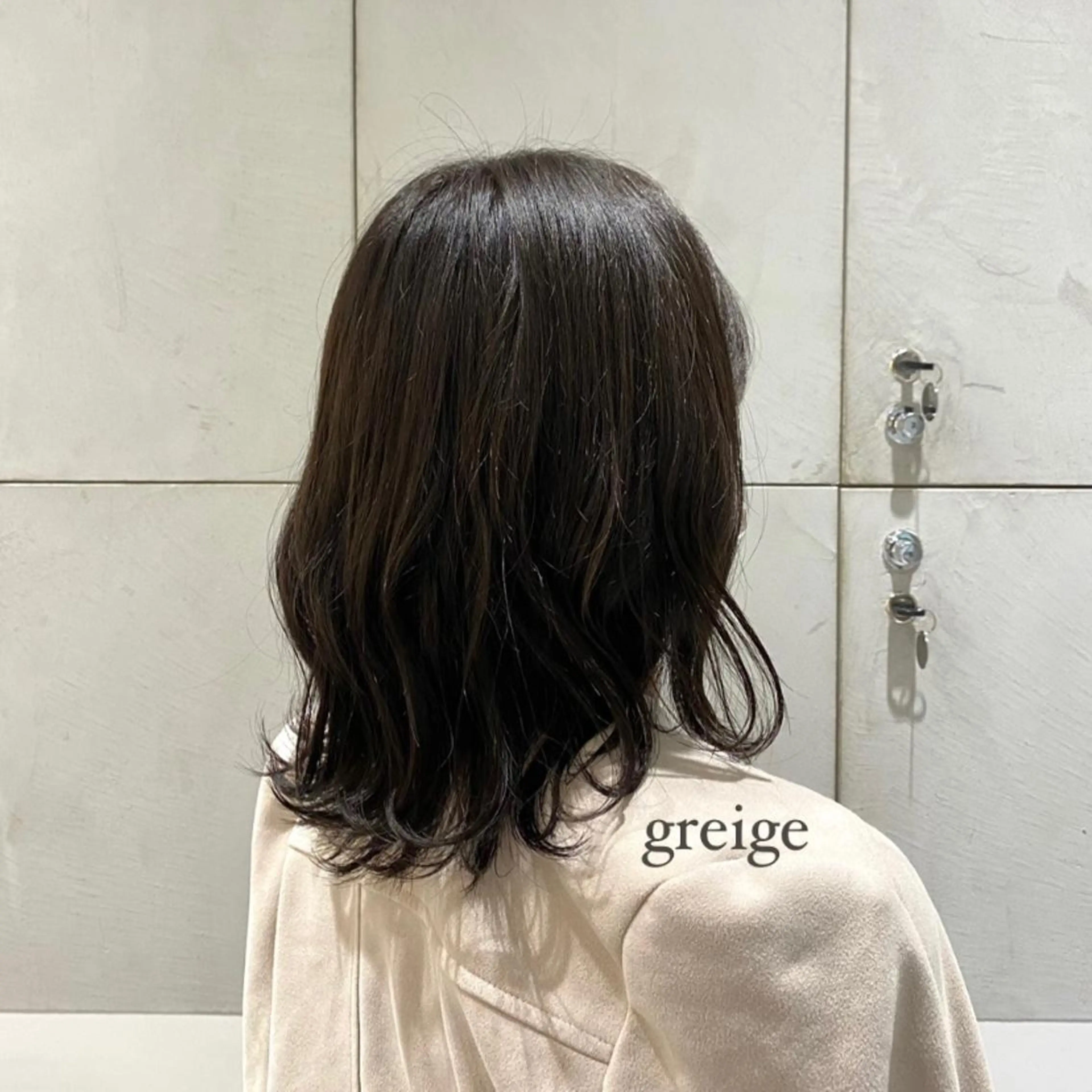 ミディアム カラー グレージュ ヘアカラー 艶感/ナチュラル 🌿マアヤのヘアスタイル