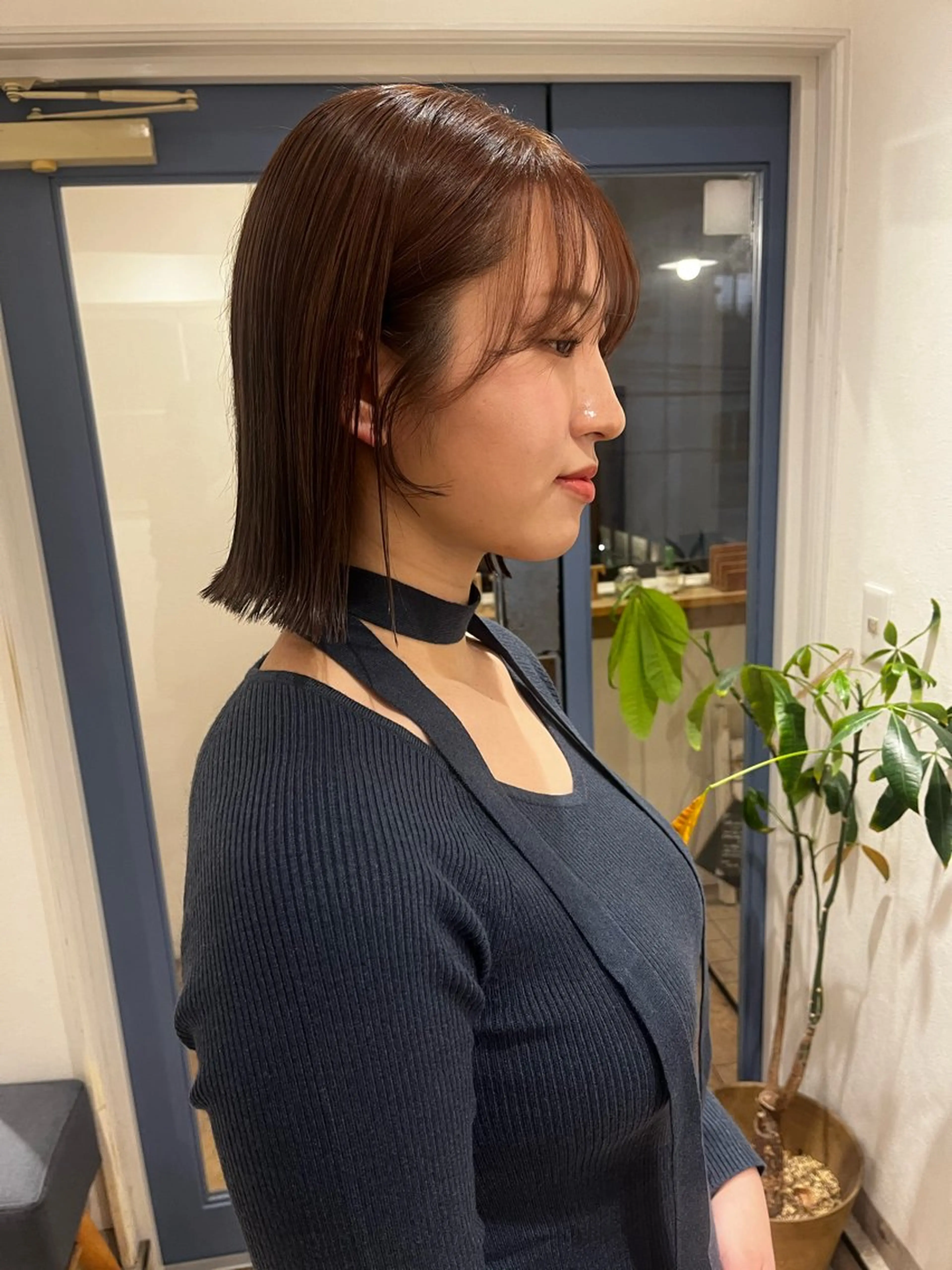 ミディアム カラー 透明感カラー グレージュ カット ヘアカラー トリートメント 上品な暖色/丸みボブ Chie🪷のヘアスタイル