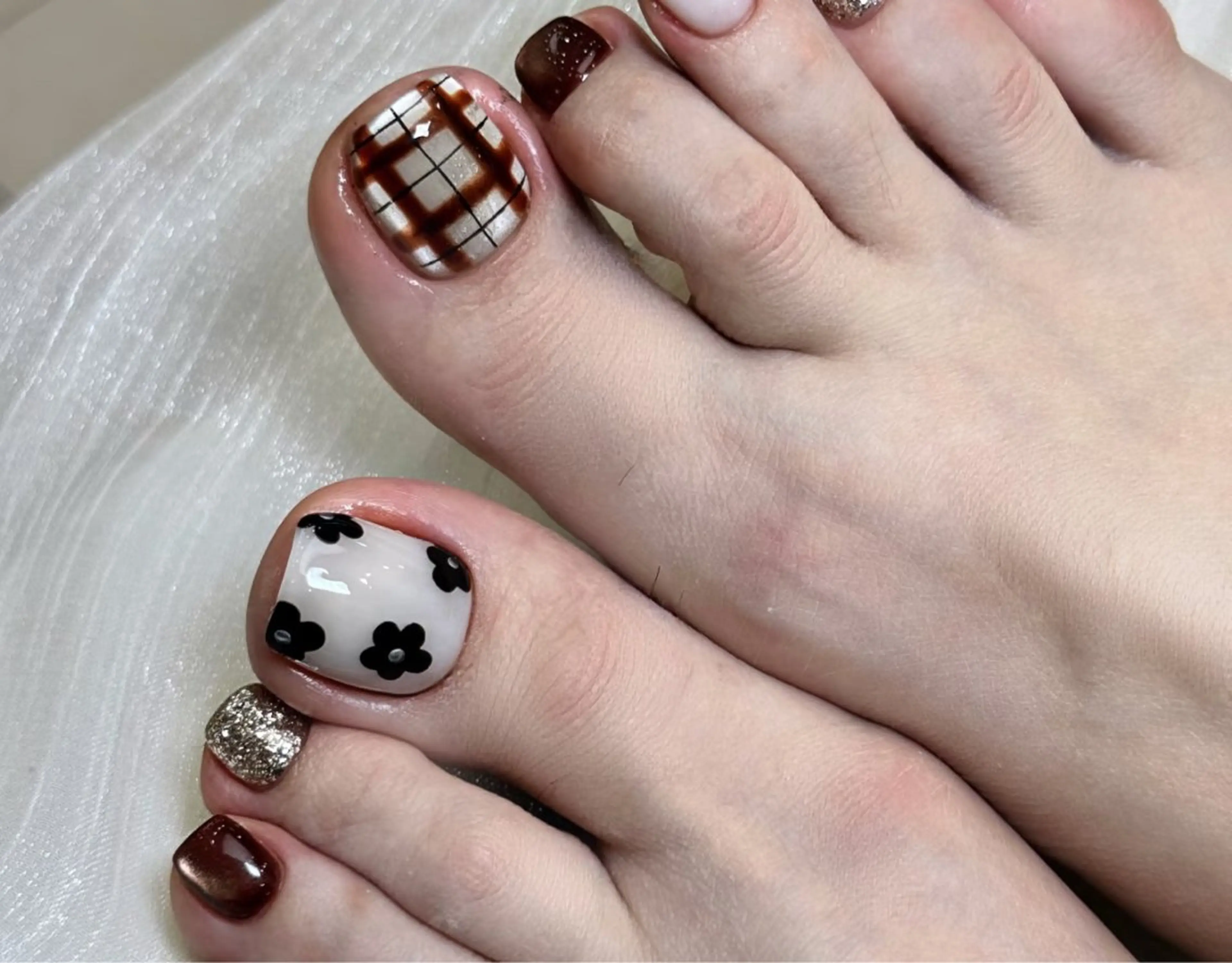ネイル フットネイル コネコ ネイルサロンのネイルデザイン