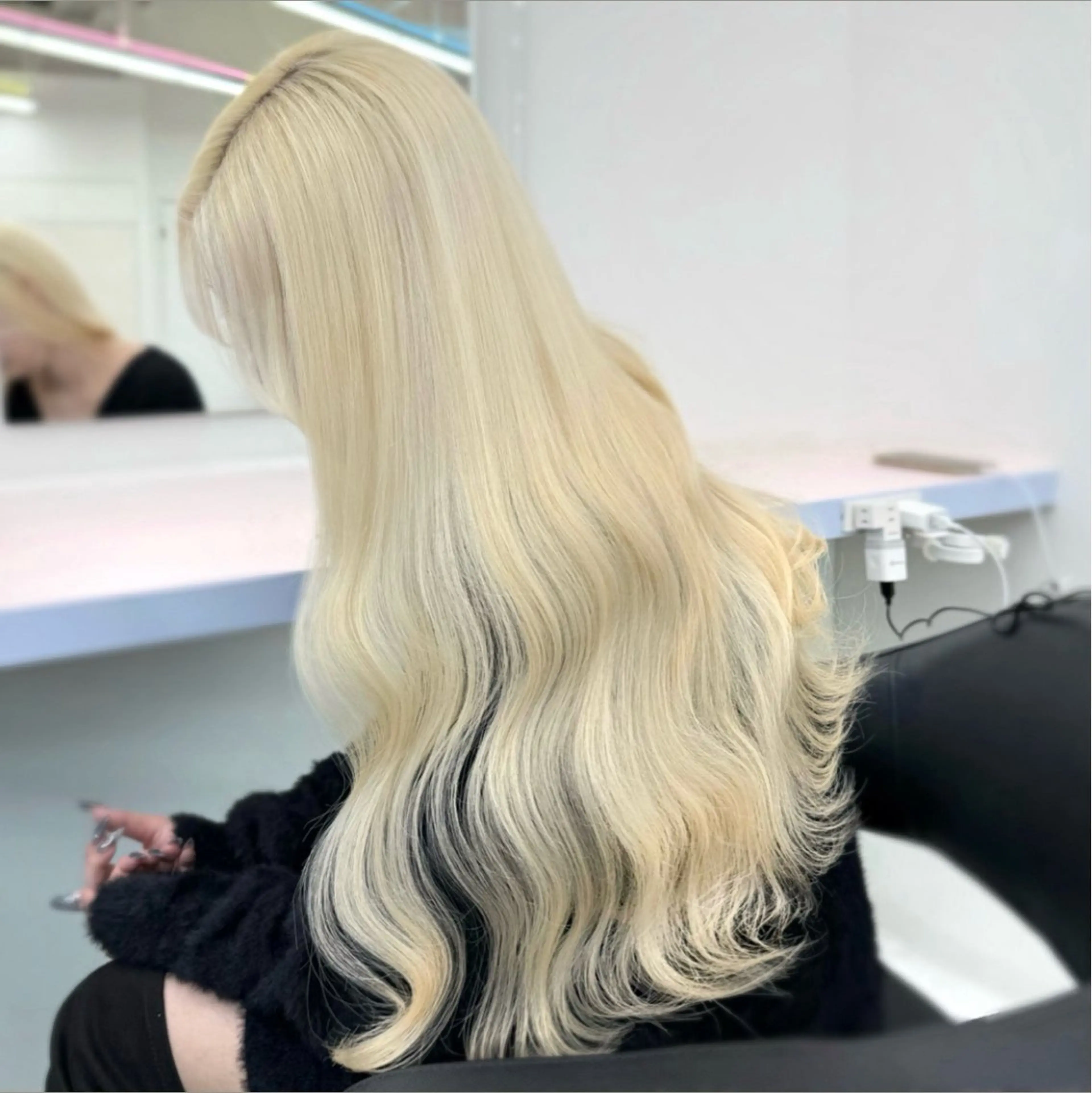 カラー ヘアカラー 🌛ハイトーン/ ブロンド🩶MANAのヘアスタイル