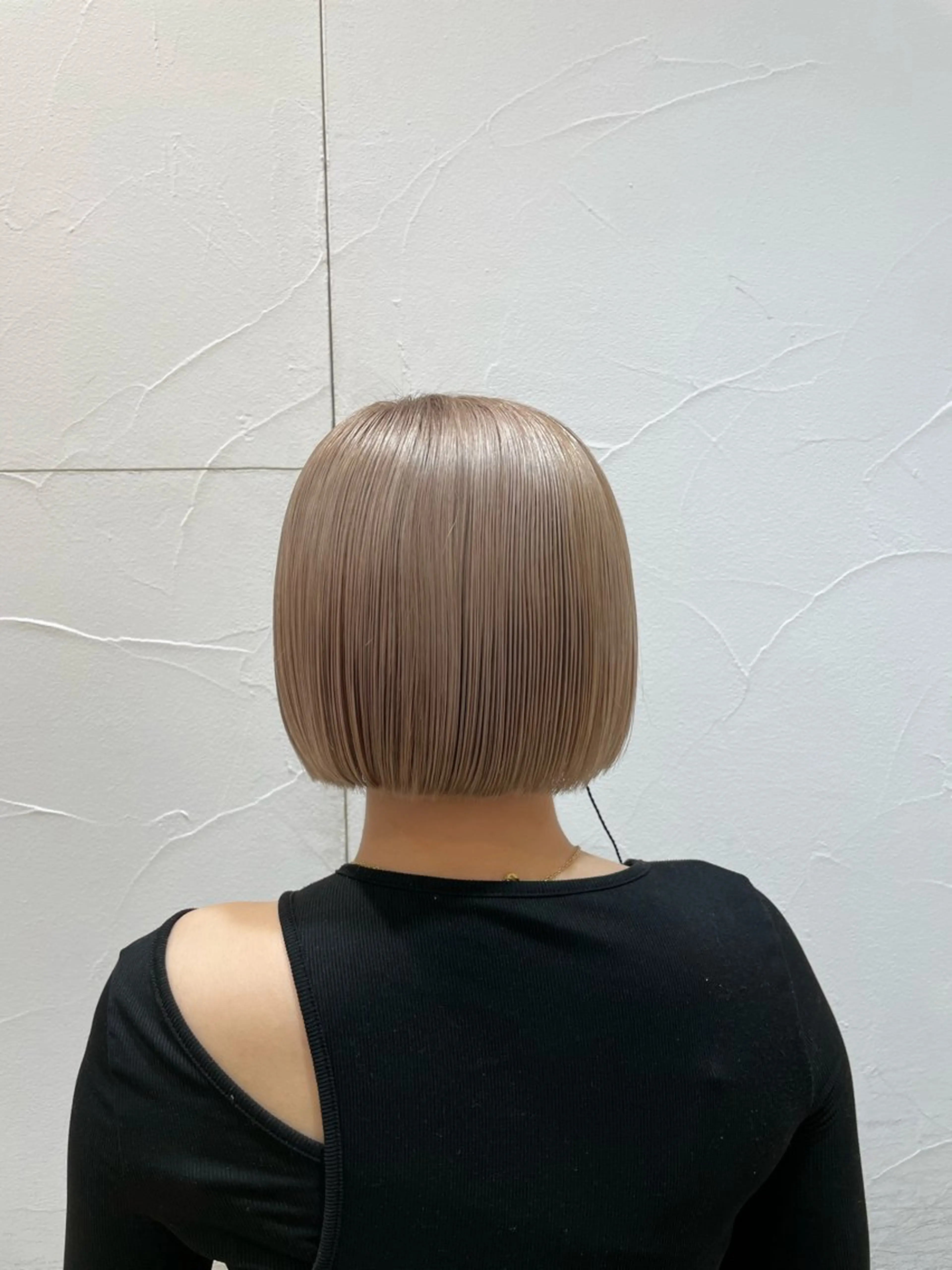 ショート カラー ✩𝐴𝑠ℎ 中目黒 浦野 遥‎✩*｡のヘアスタイル