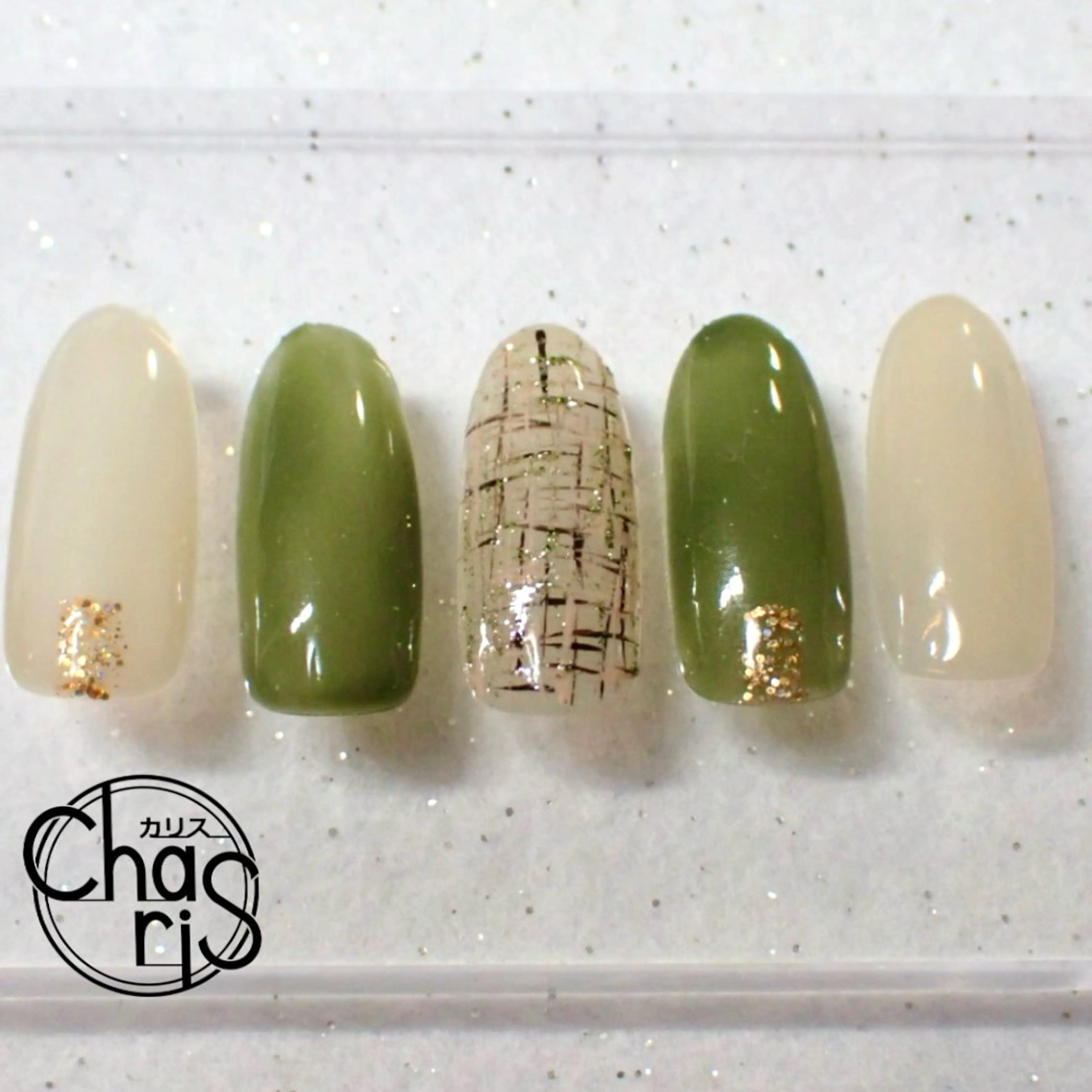 ネイル ネイルサロン Charisのネイルデザイン