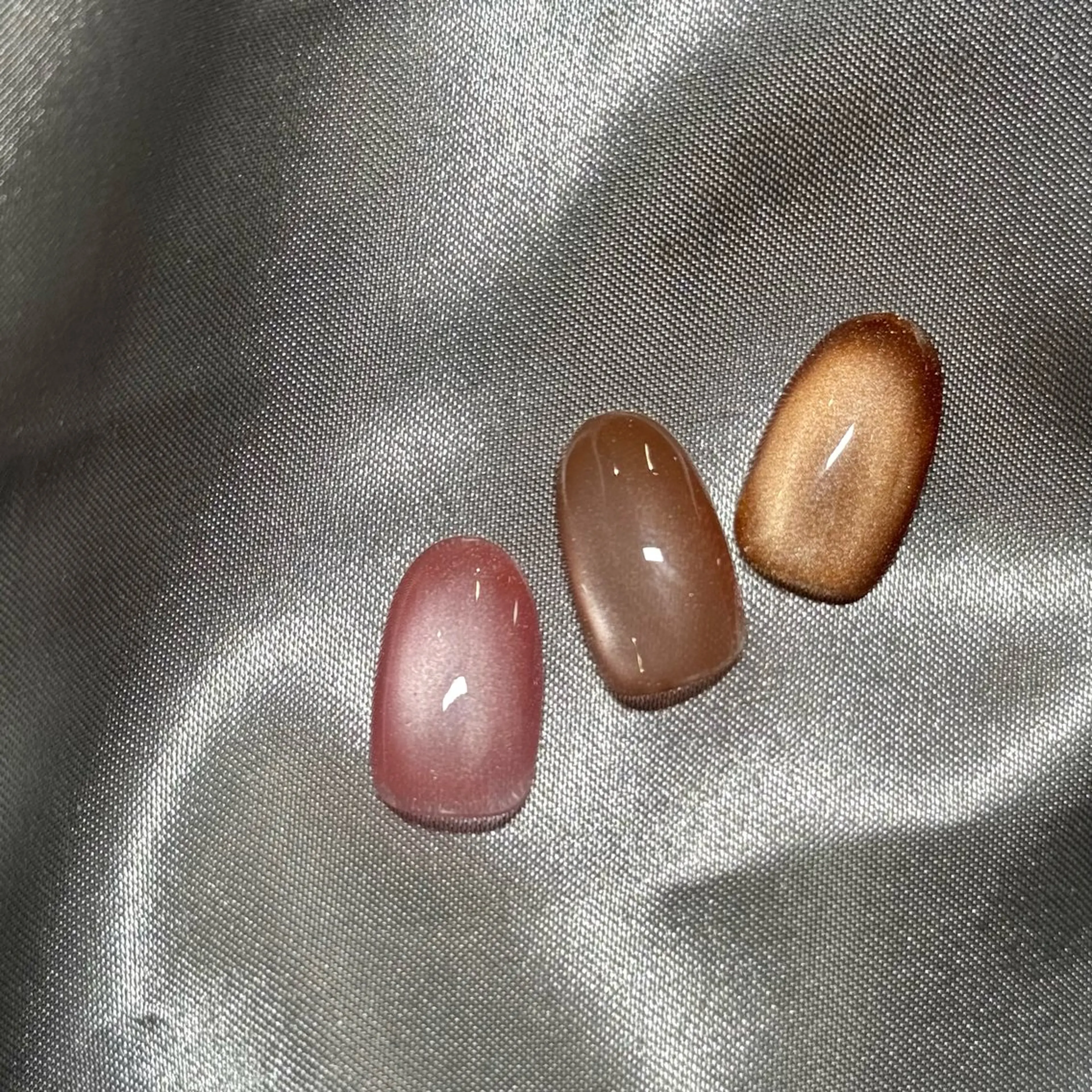 《Hand  オフ無し  116色マグネットワンカラー》の写真