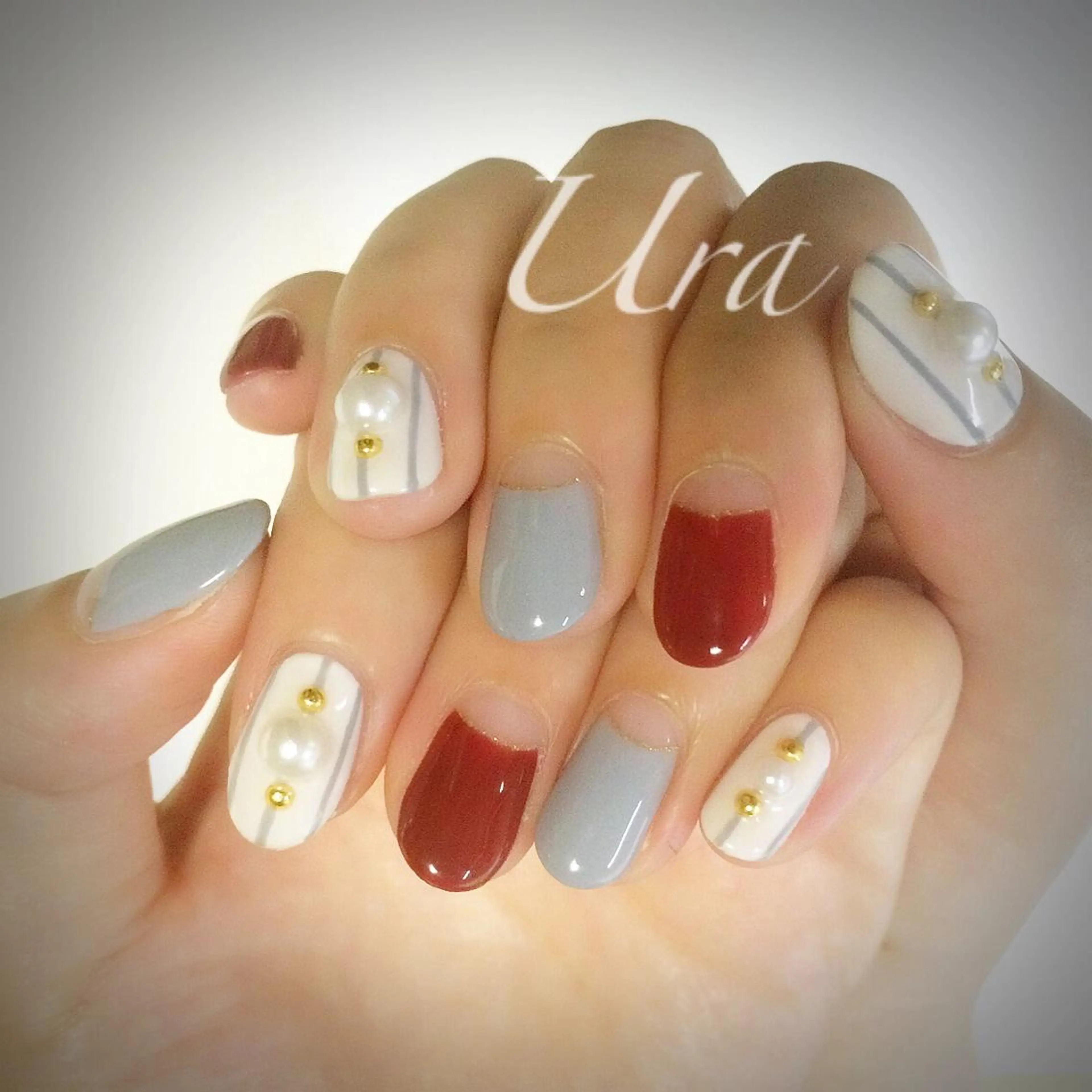 ネイル ボルドー フレンチネイル 逆フレンチ UrakoNail 《nail》のネイルデザイン