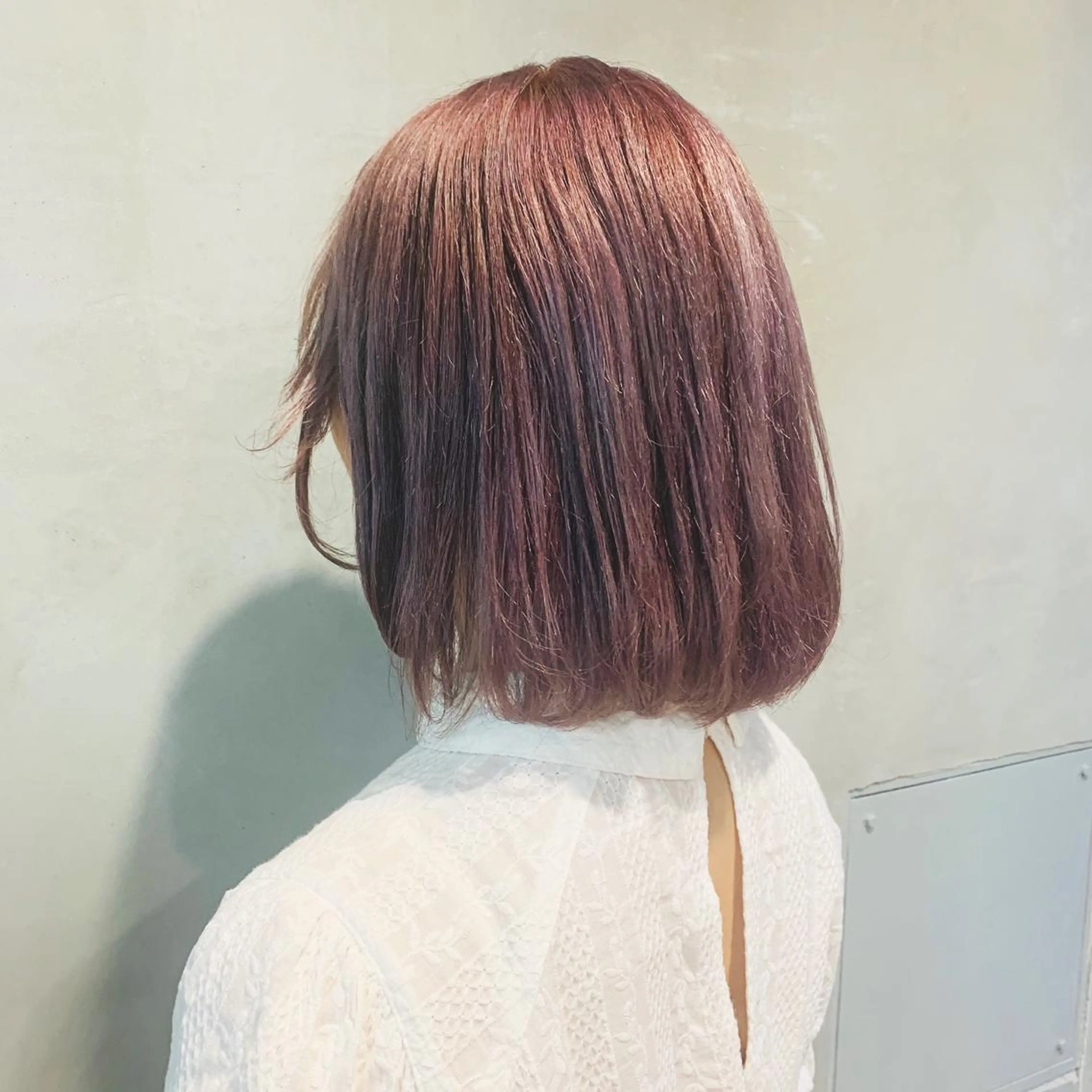 ショート カラー ヘアアレンジ ミニボブ/ブリーチ 🌈MISATOのヘアスタイル