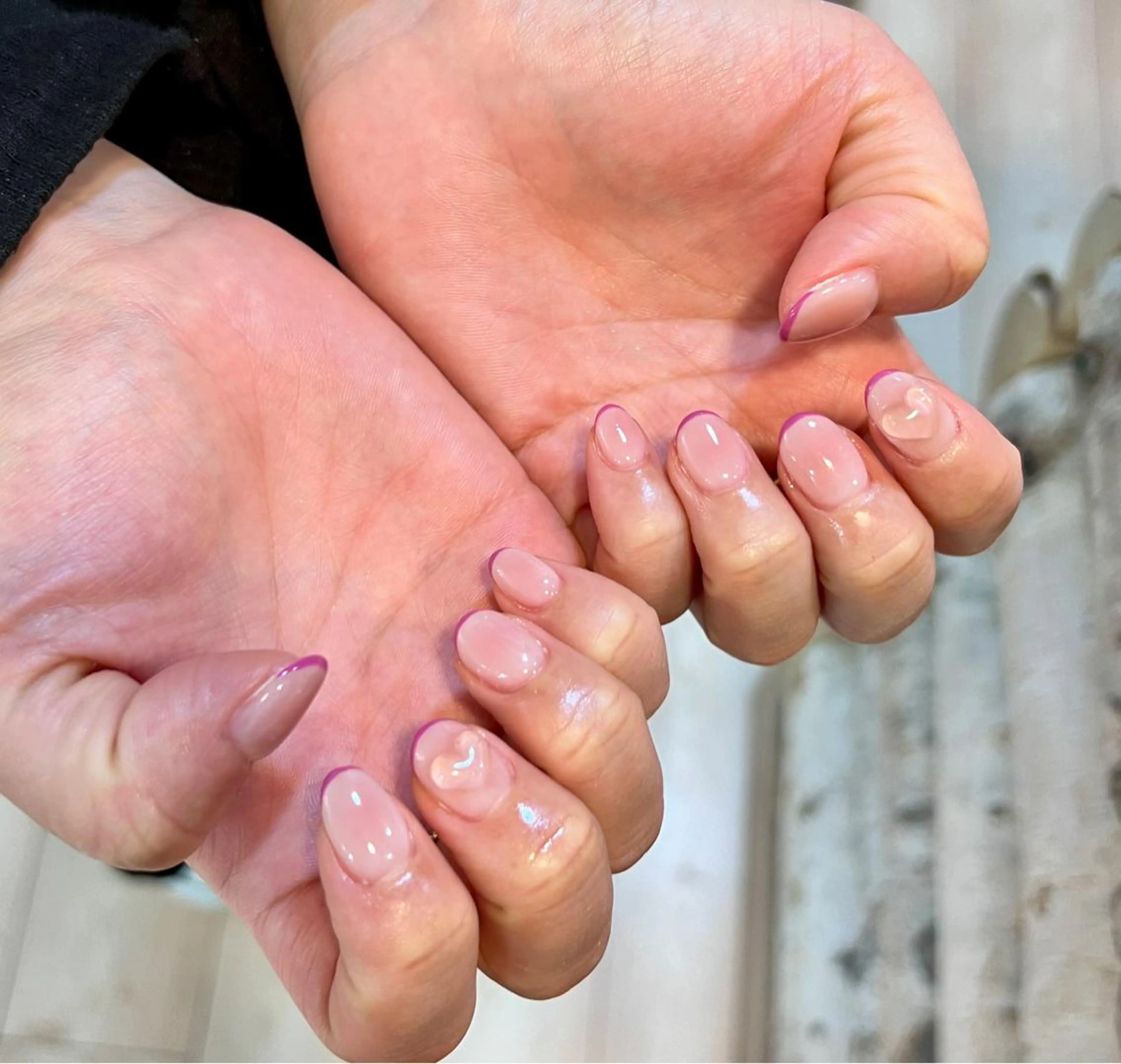 ネイル チークネイル フレンチネイル ハート 持ち込み ぷっくりネイル いちじゅう あおいのネイルデザイン