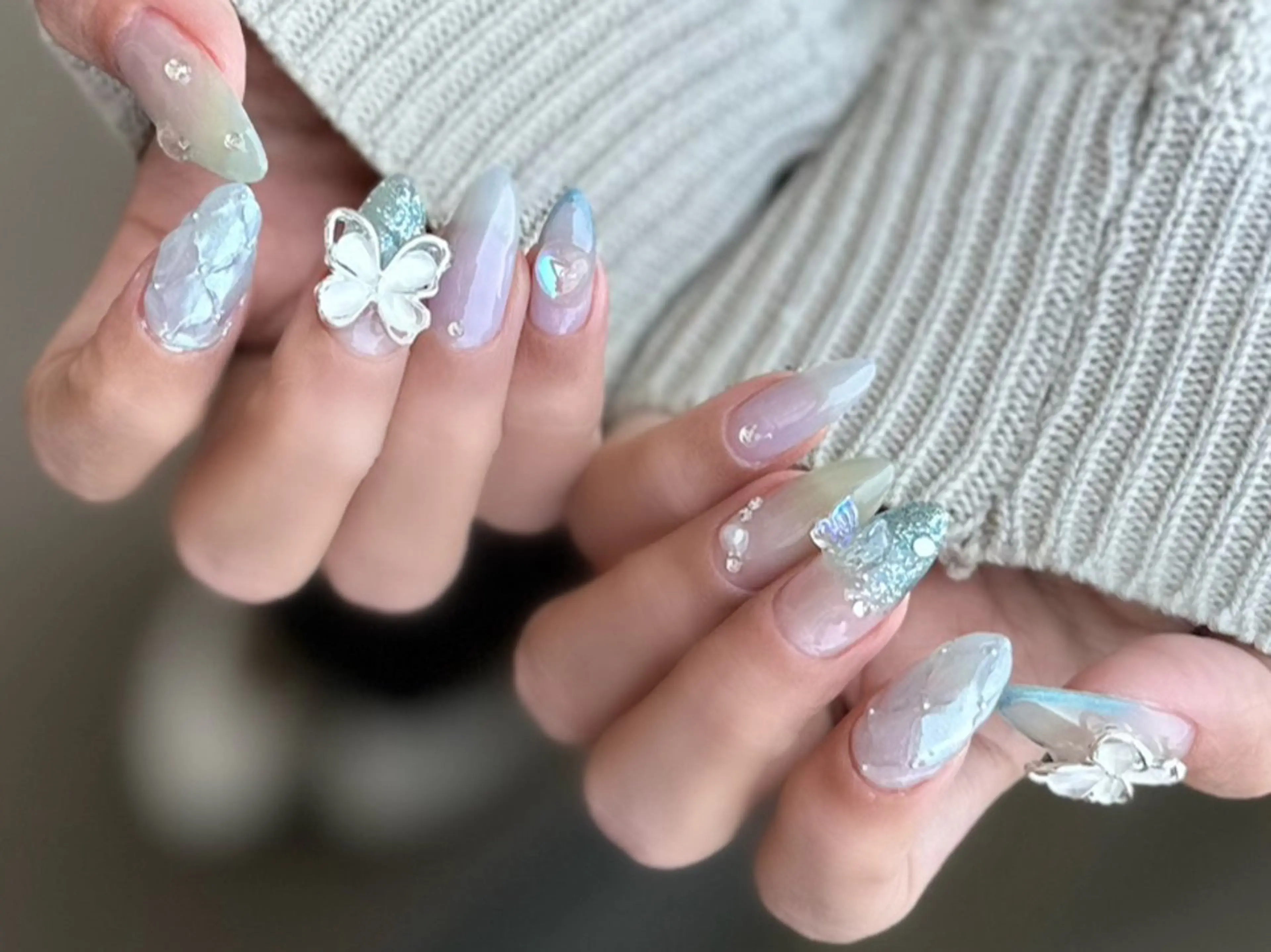 ネイル 新山 聖のネイルデザイン