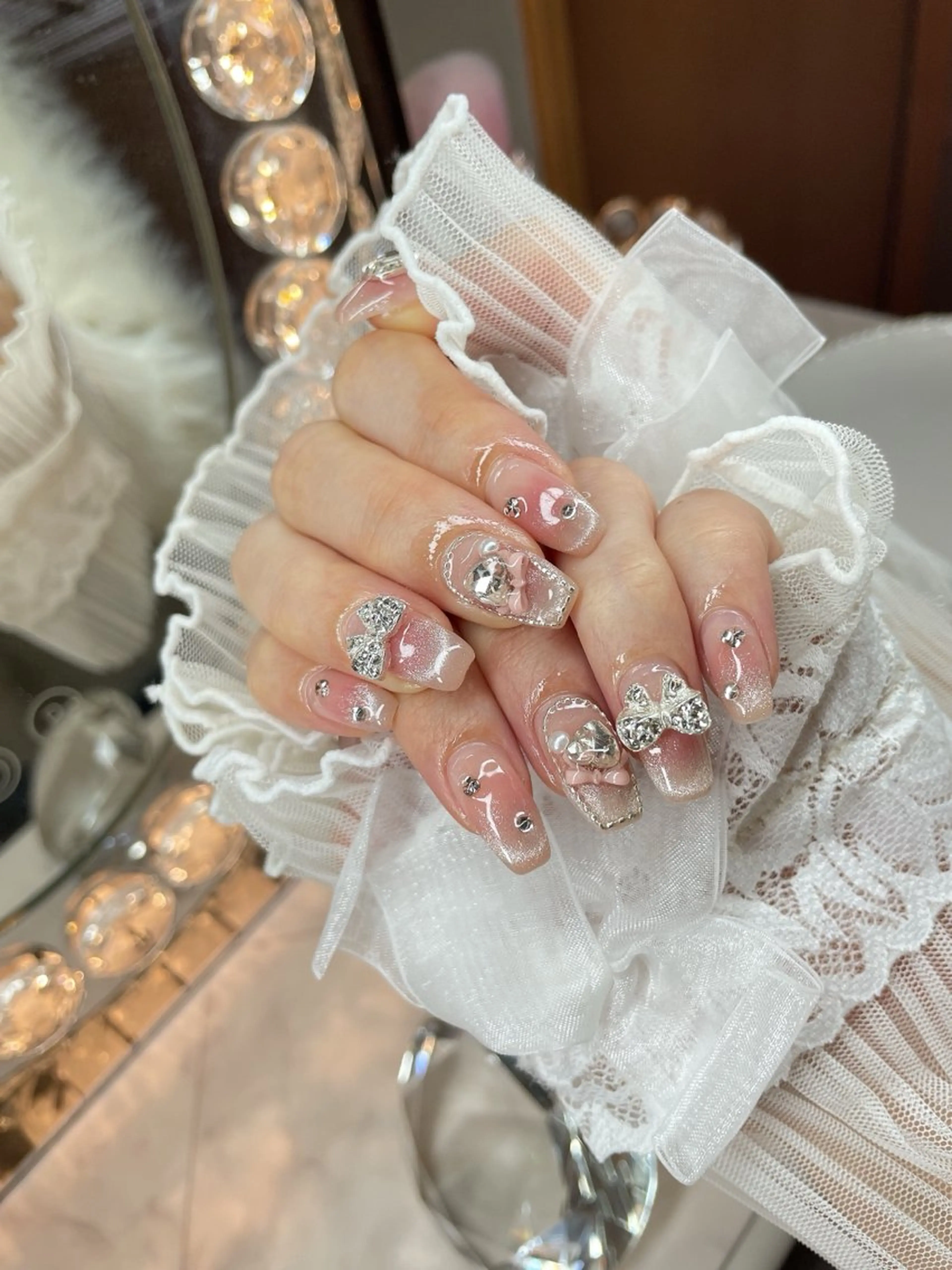 ネイル 23時まで❤︎韓国、 ワンホンネイルのネイルデザイン