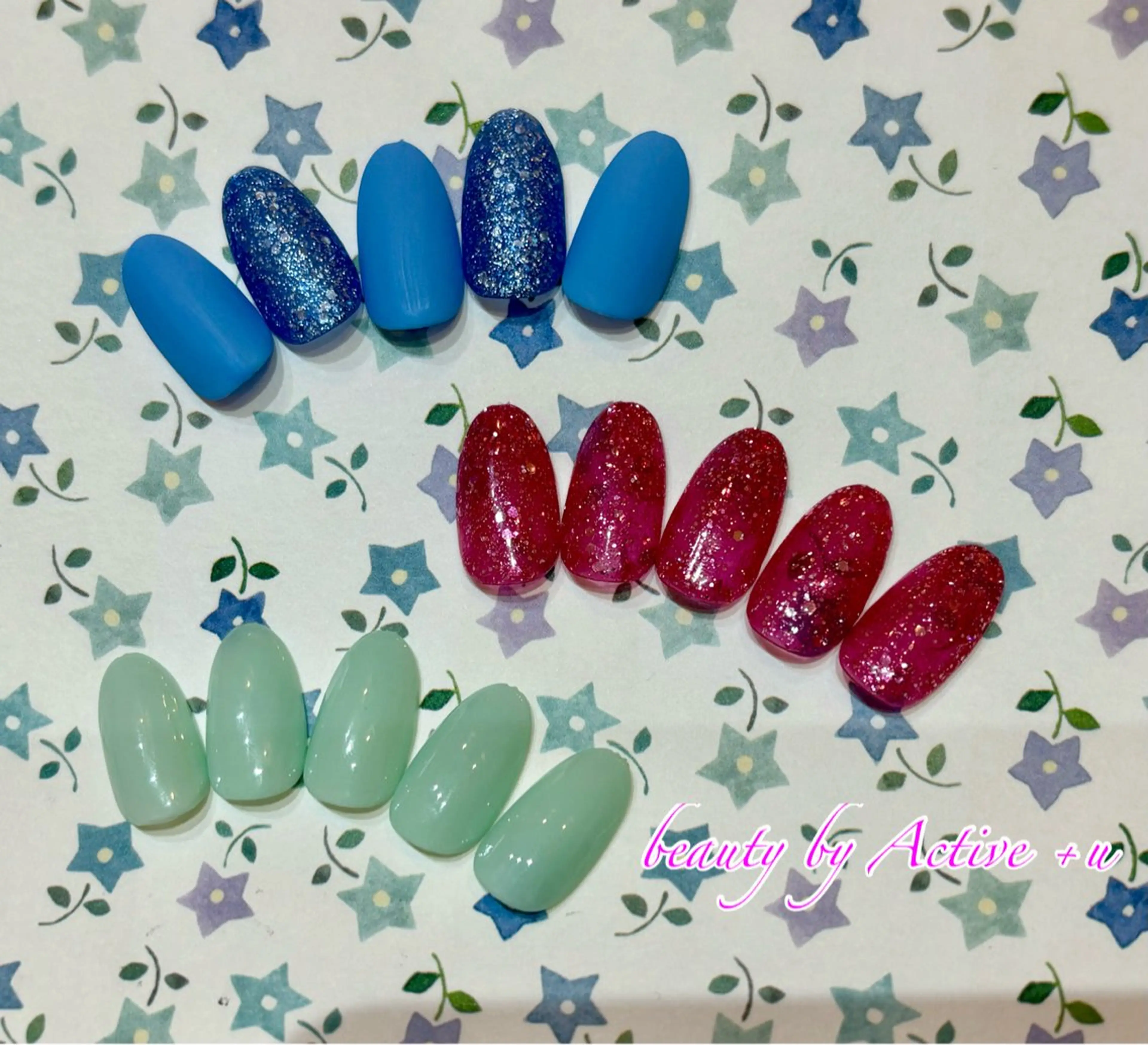 ♥️ワンカラー/ラメグラ🍬オフ有○/ストーン4つorパーツ2つの写真
