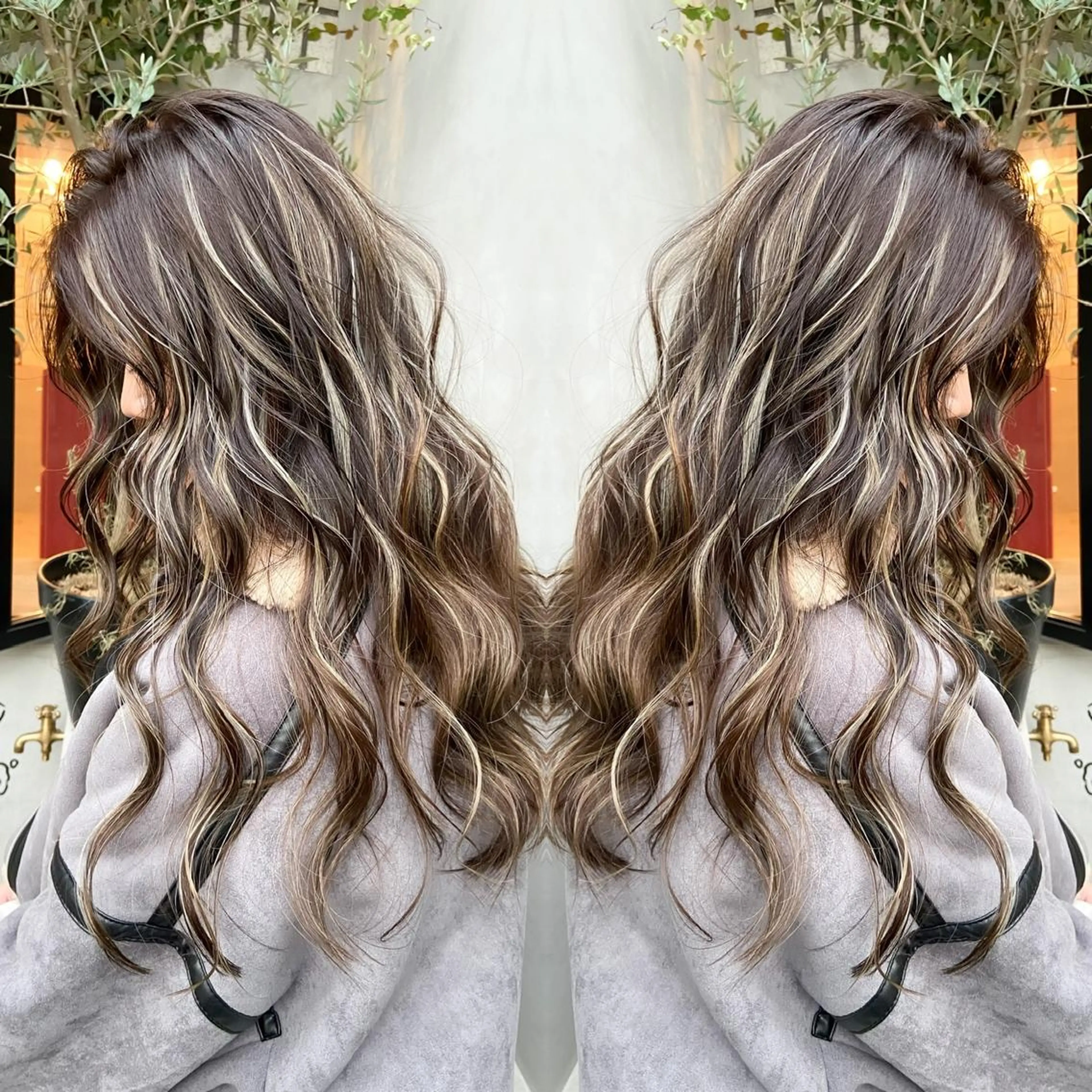 ロング 白いハイライト🤍 タナカリョウスケのヘアスタイル