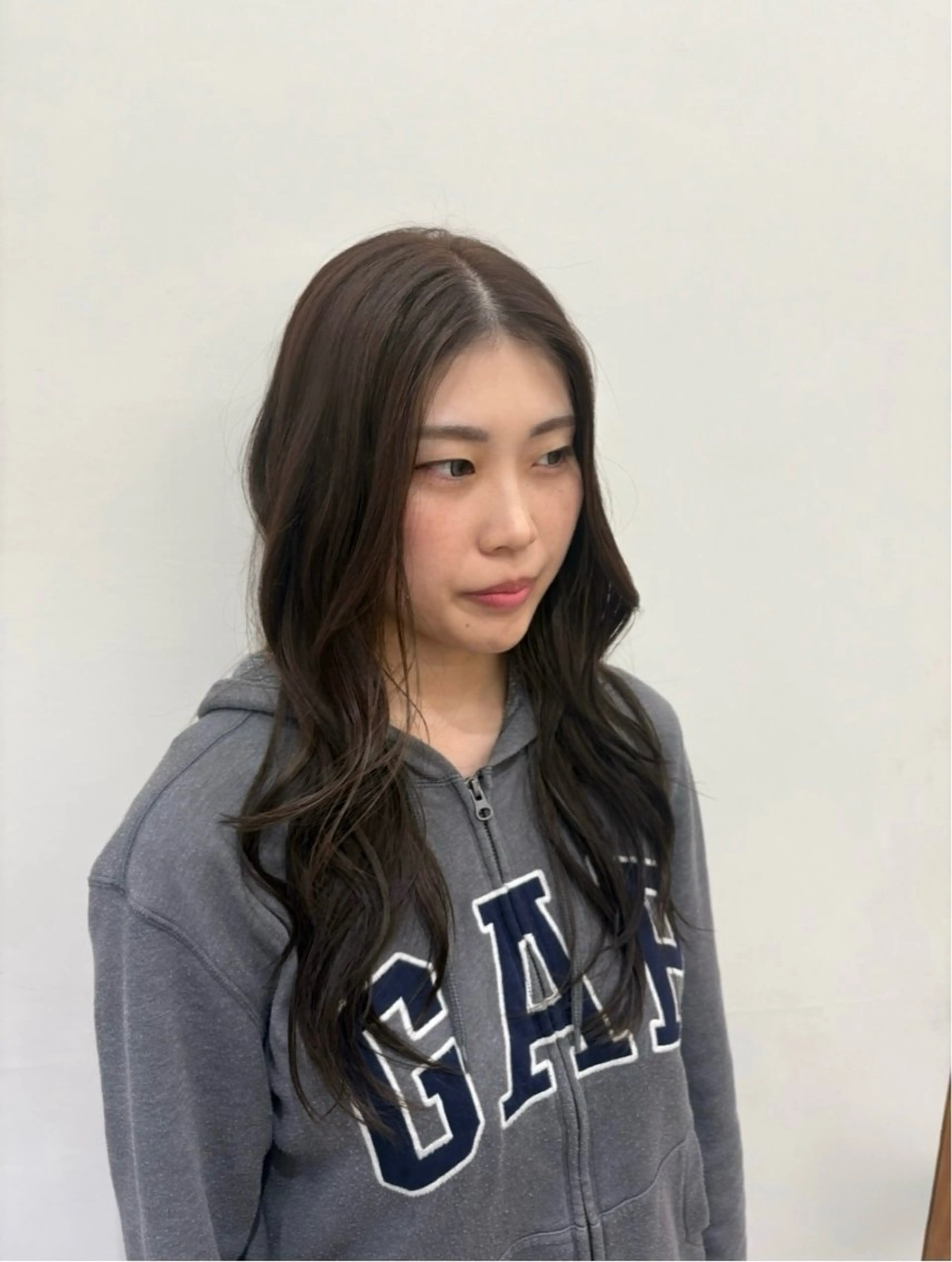 ロング カラー 透明感カラー momo / カラーモデルのヘアスタイル