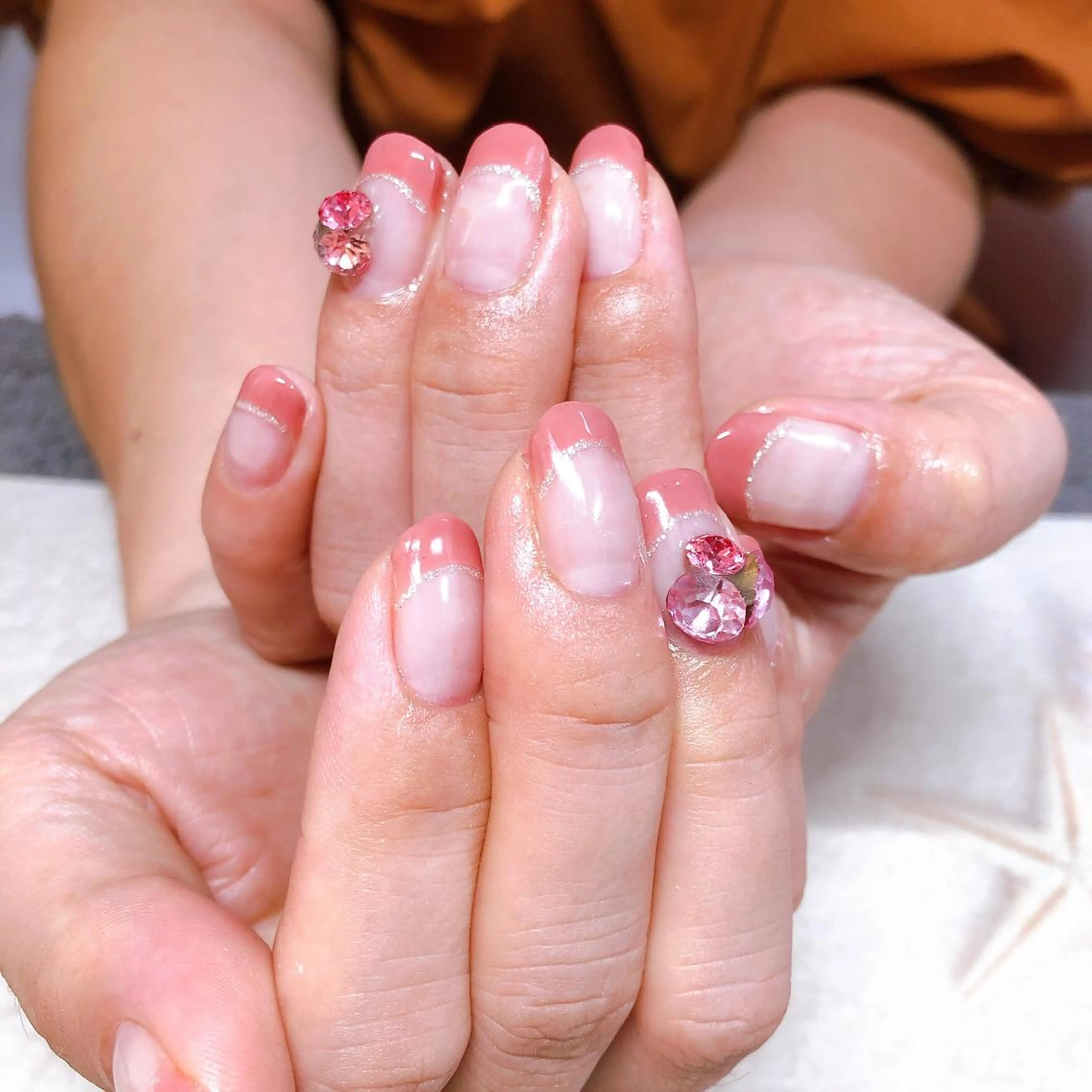 ネイル フレンチネイル ストーンネイル 奥園 良恵のネイルデザイン