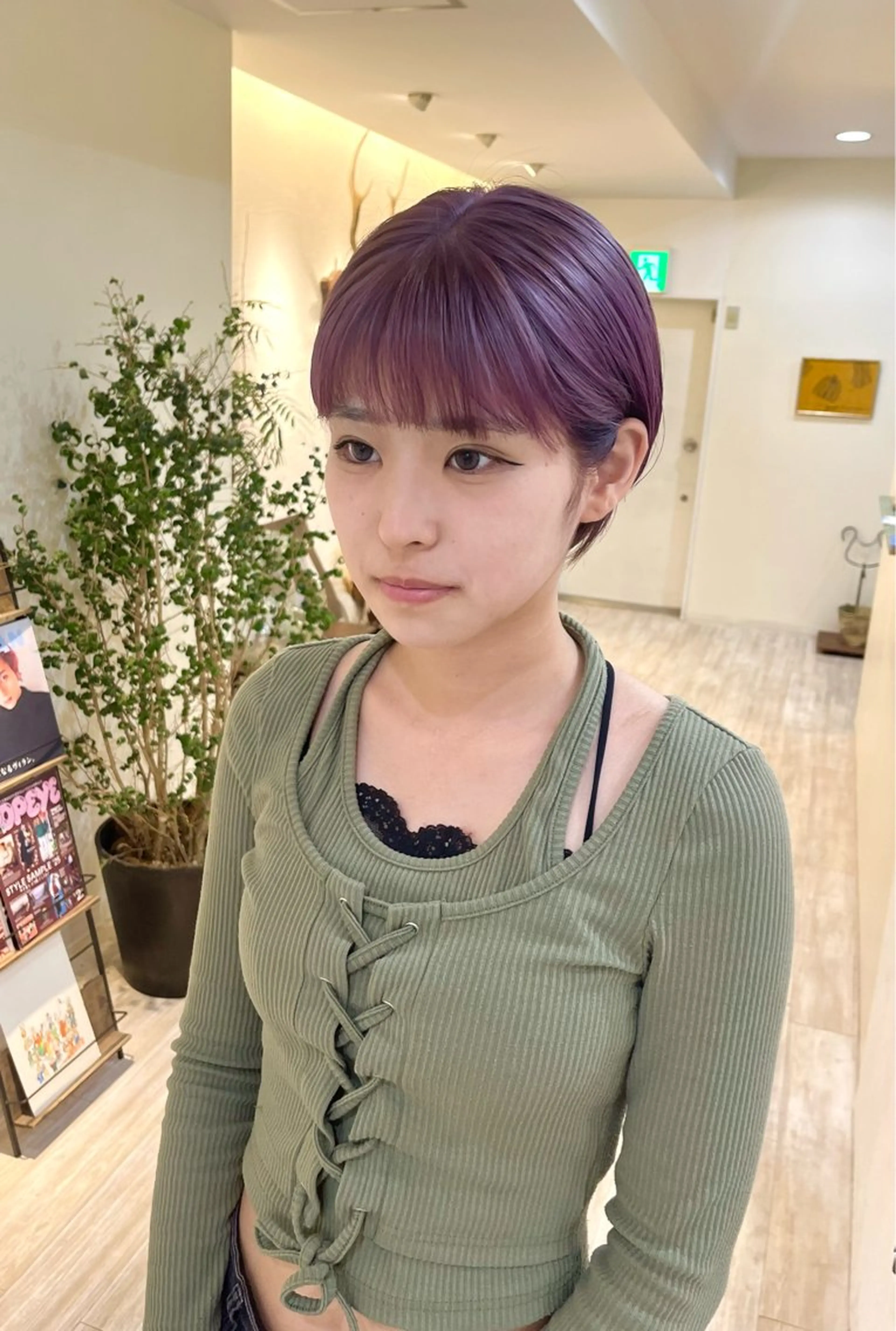 ショート カラー つぼみ/パーマ ／レイヤー／ボブのヘアスタイル