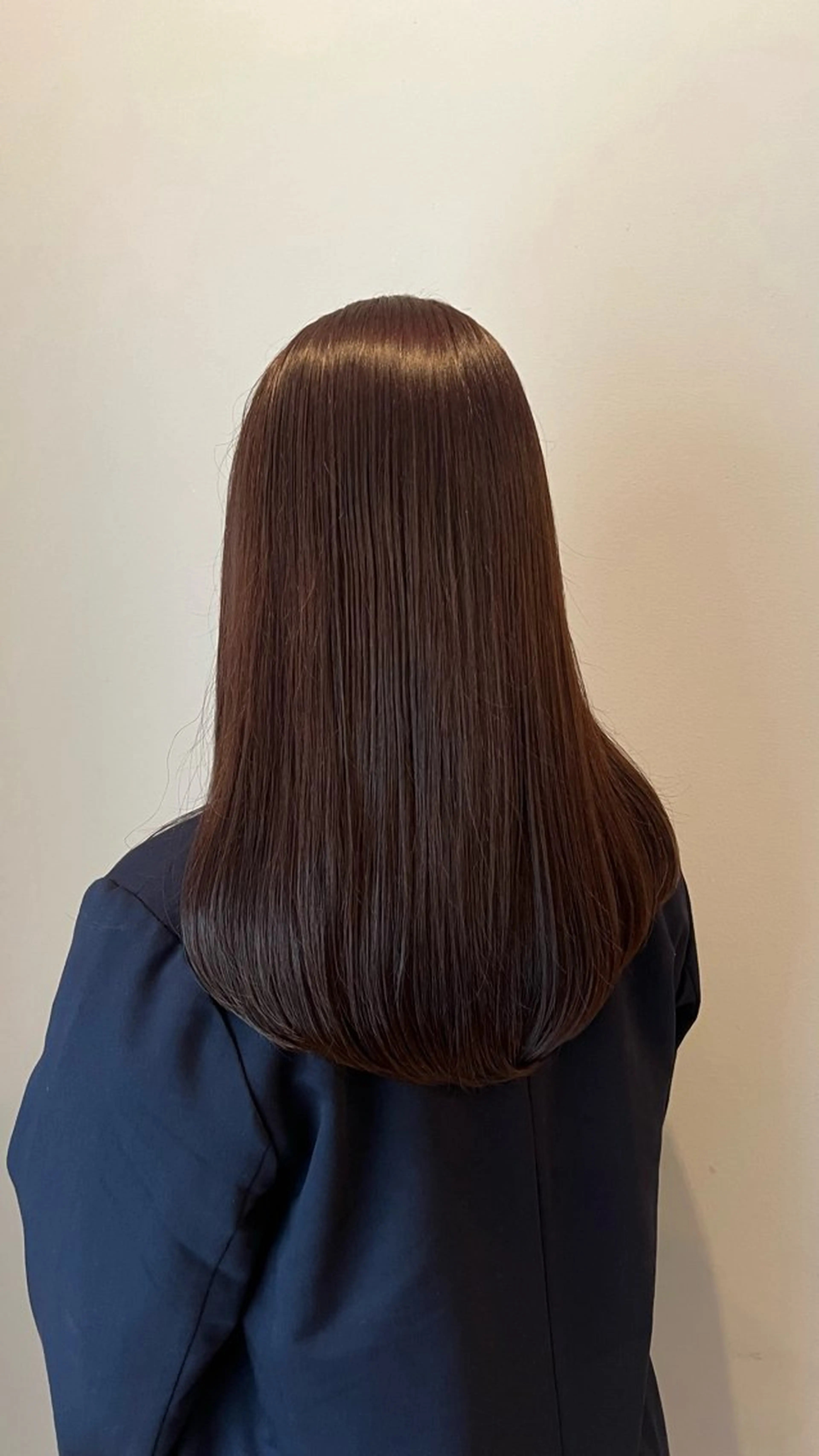 セミロング カラー ヘアカラー Garland 表参道所属・ミディアムレイヤー/ 艶カラー🎀　emiのヘアスタイル