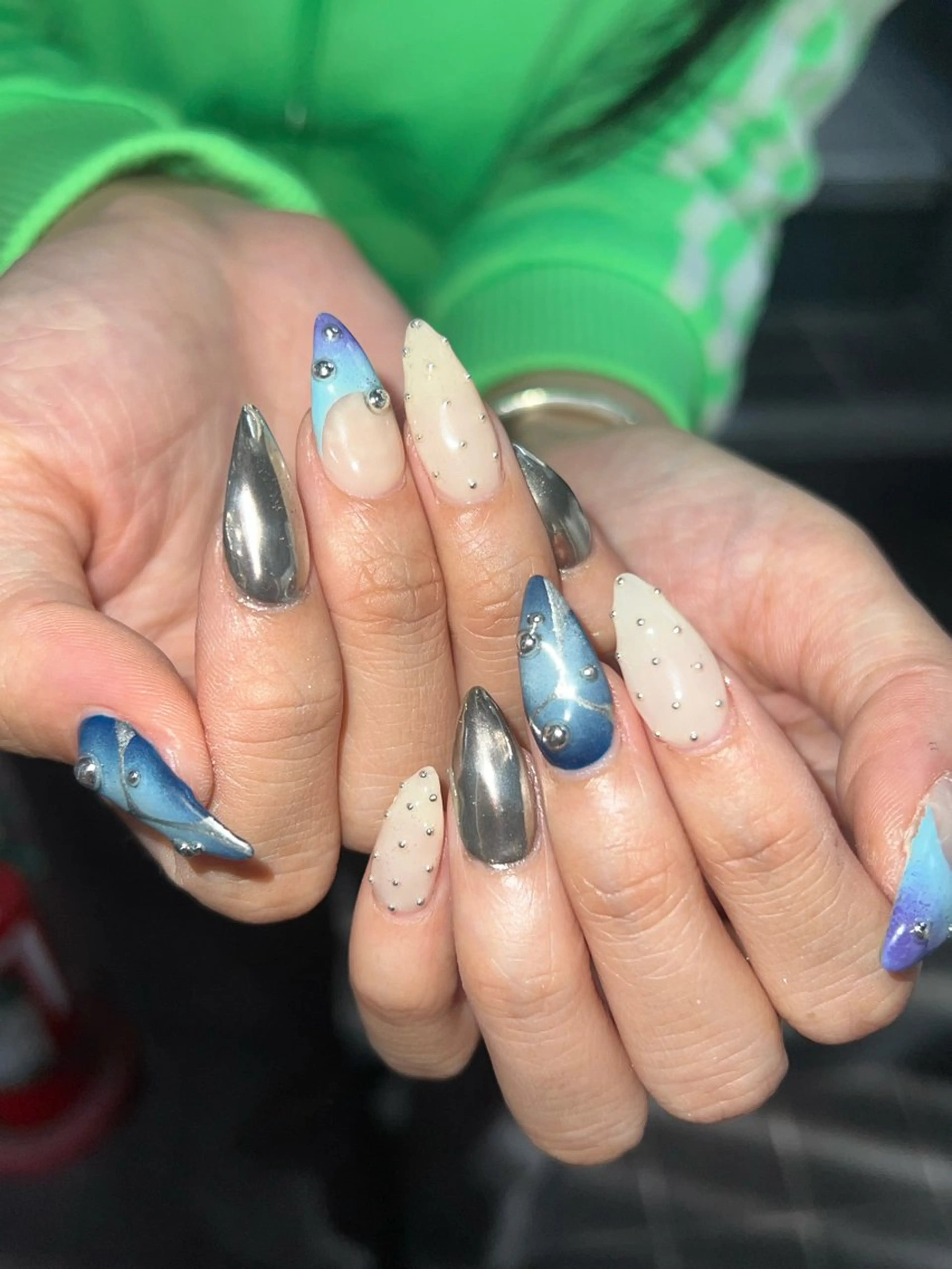 ネイル ハンドネイル Hata nail 🎀個性派ニュアンスのネイルデザイン