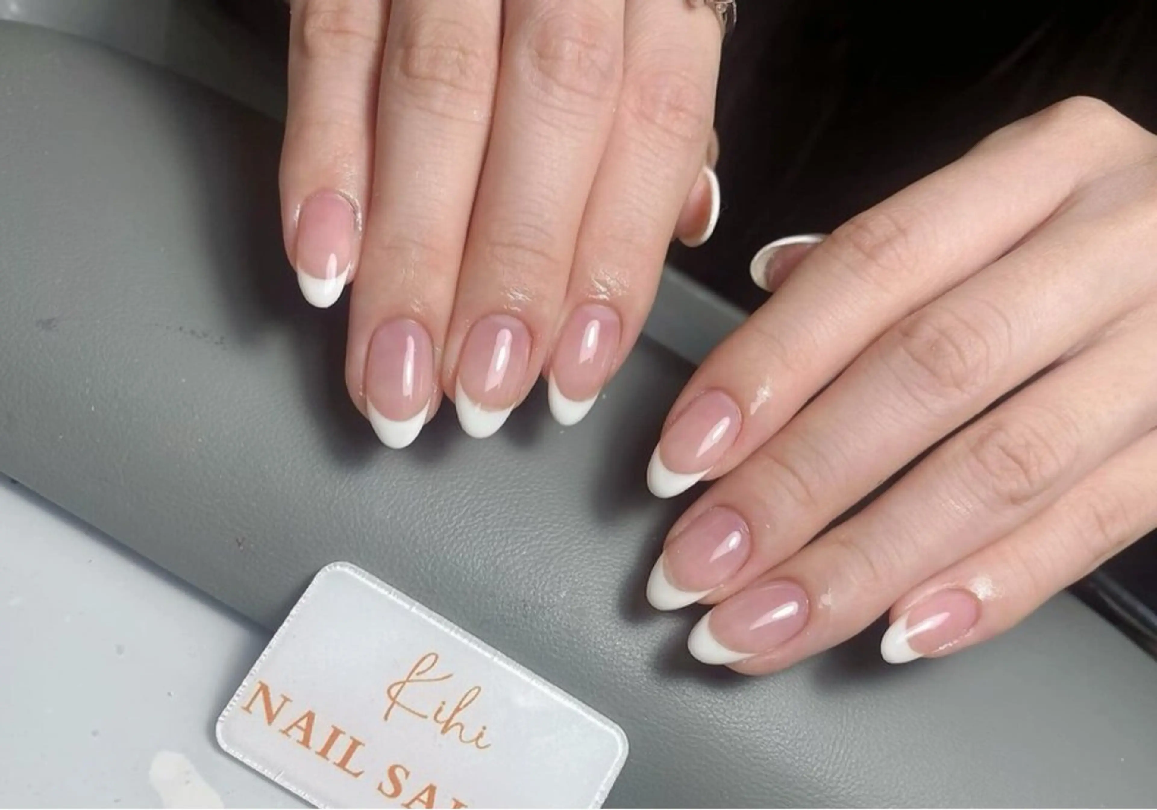 マグネットフレンチ/ワンカラーフレンチ(ジェルオフ無料)の写真