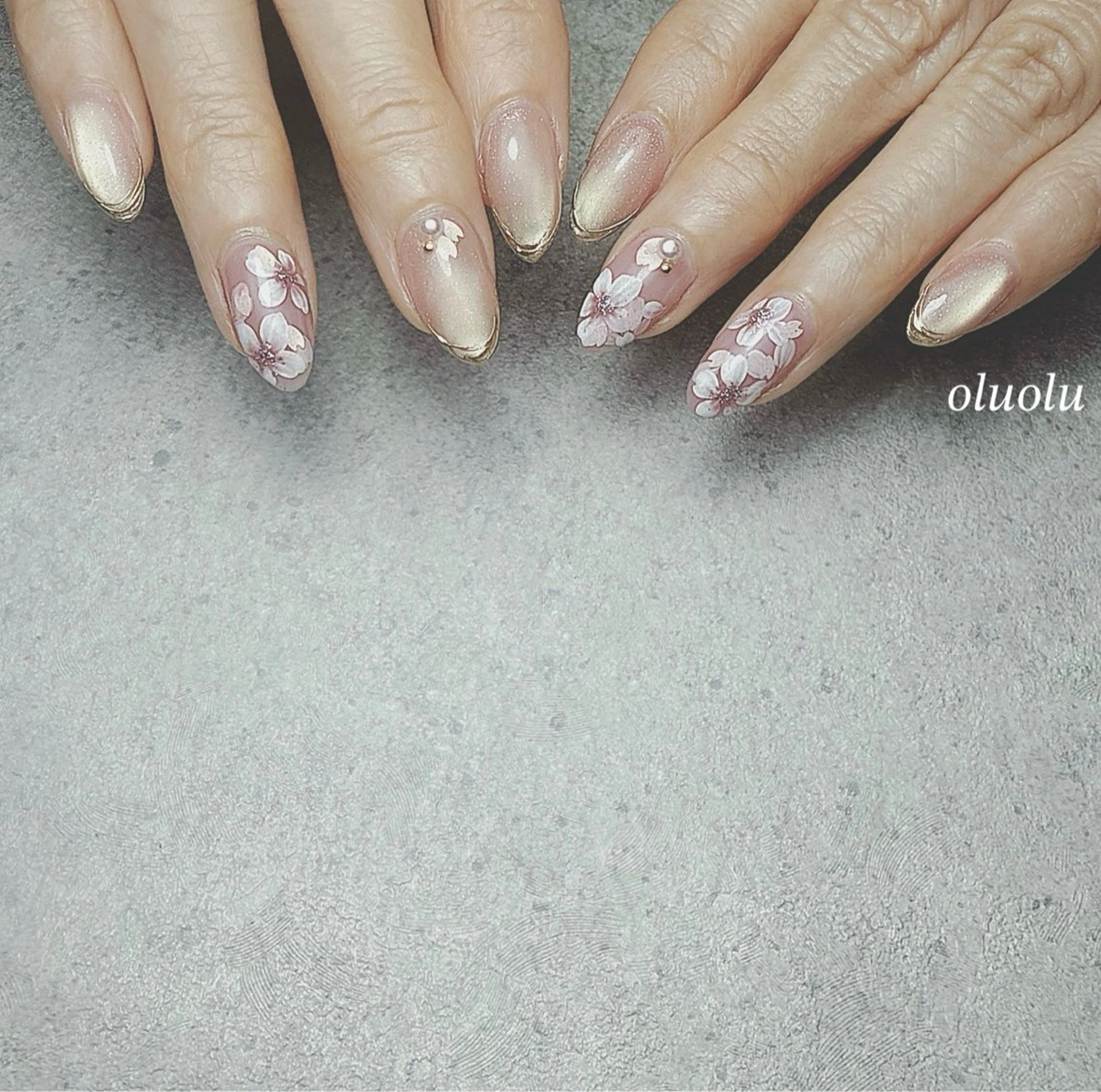 ネイル 桜ネイル フラワーネイル マグネットネイル ピンク 春ネイル ハンドネイル 大村 紬華のネイルデザイン
