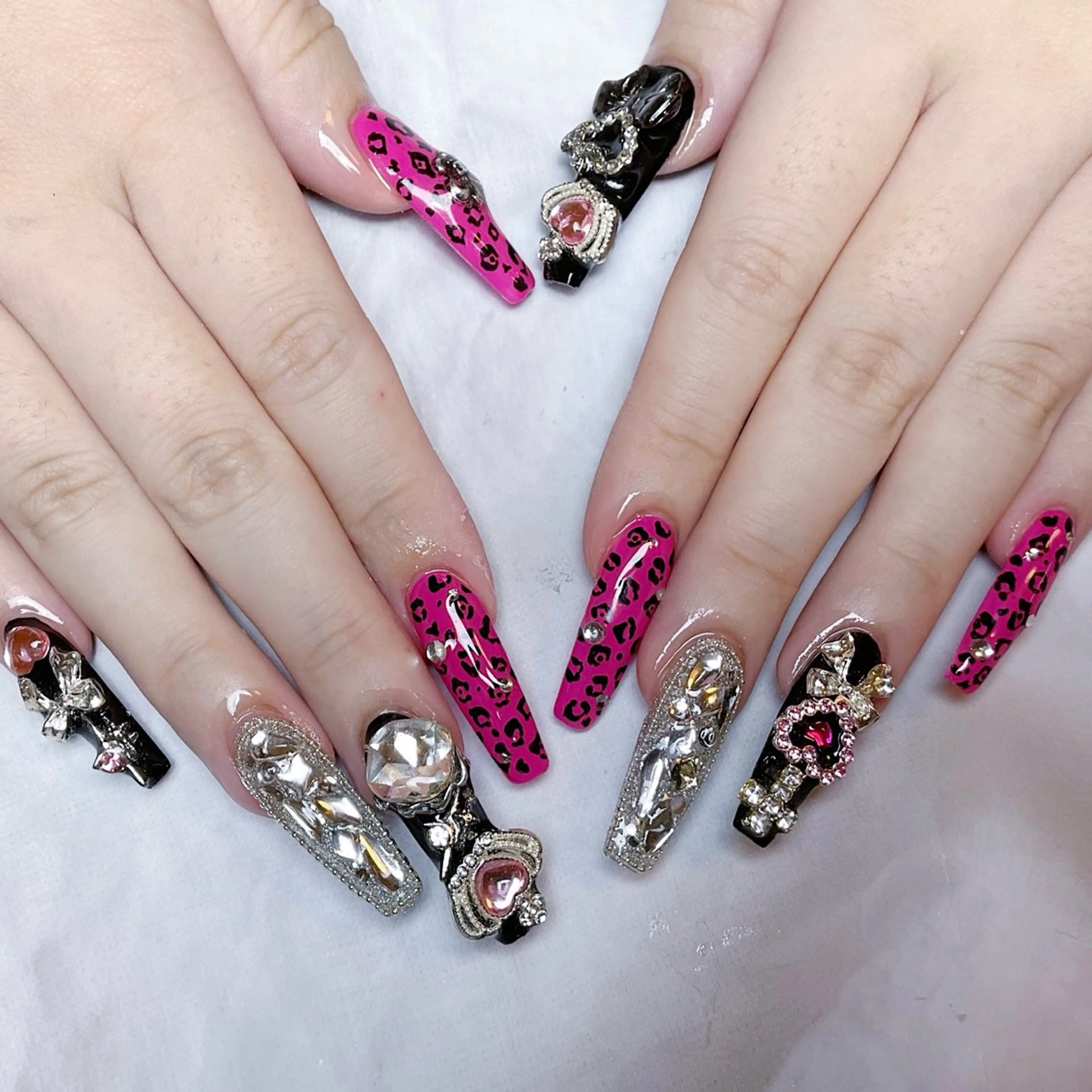 ネイル ハンドネイル 🌈Yun nail hyejin💋のネイルデザイン