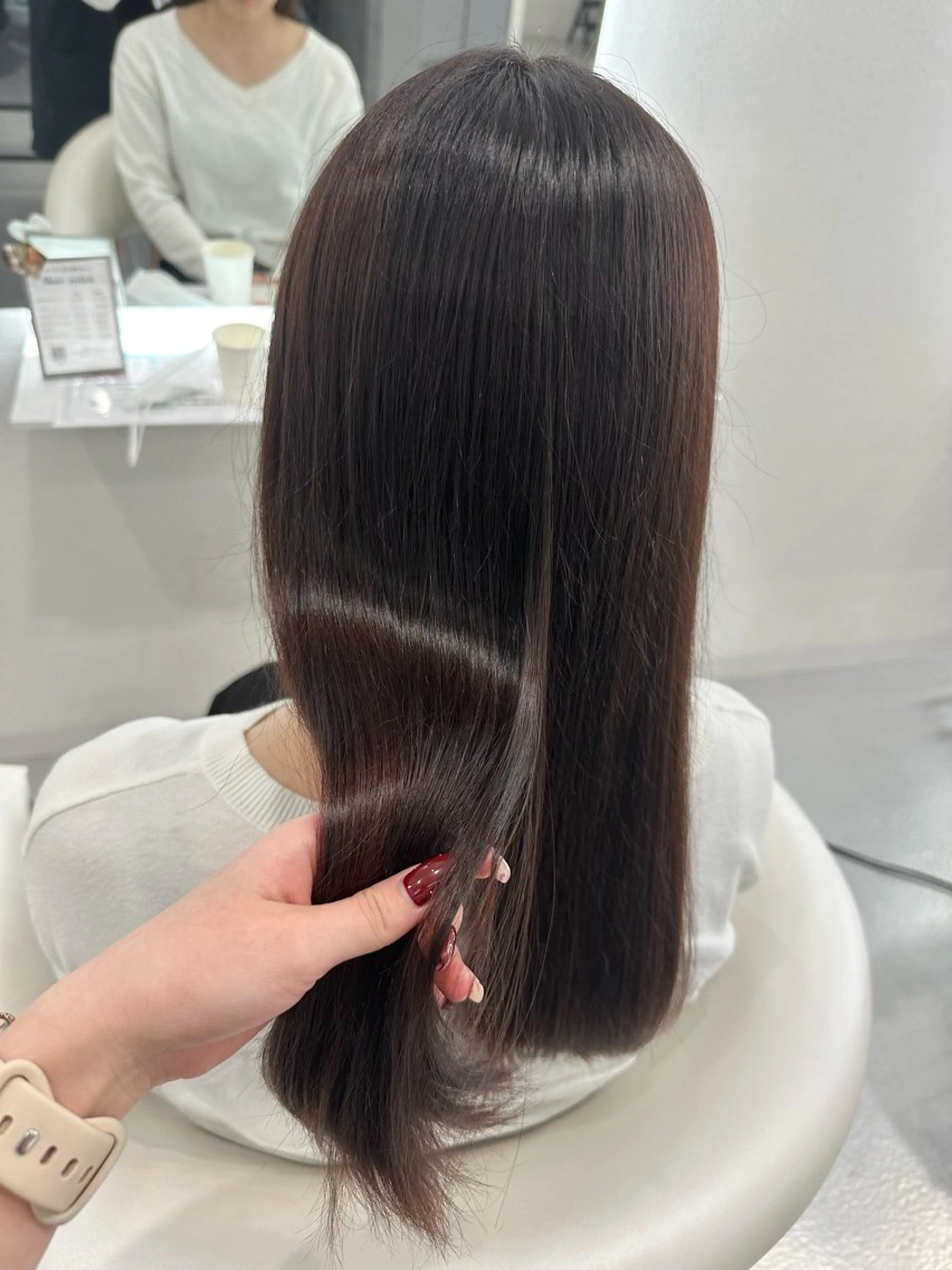 ロング ピンクブラウン カット ヘアカラー ならざきつぐみ /天王寺/ハイトーンのヘアスタイル