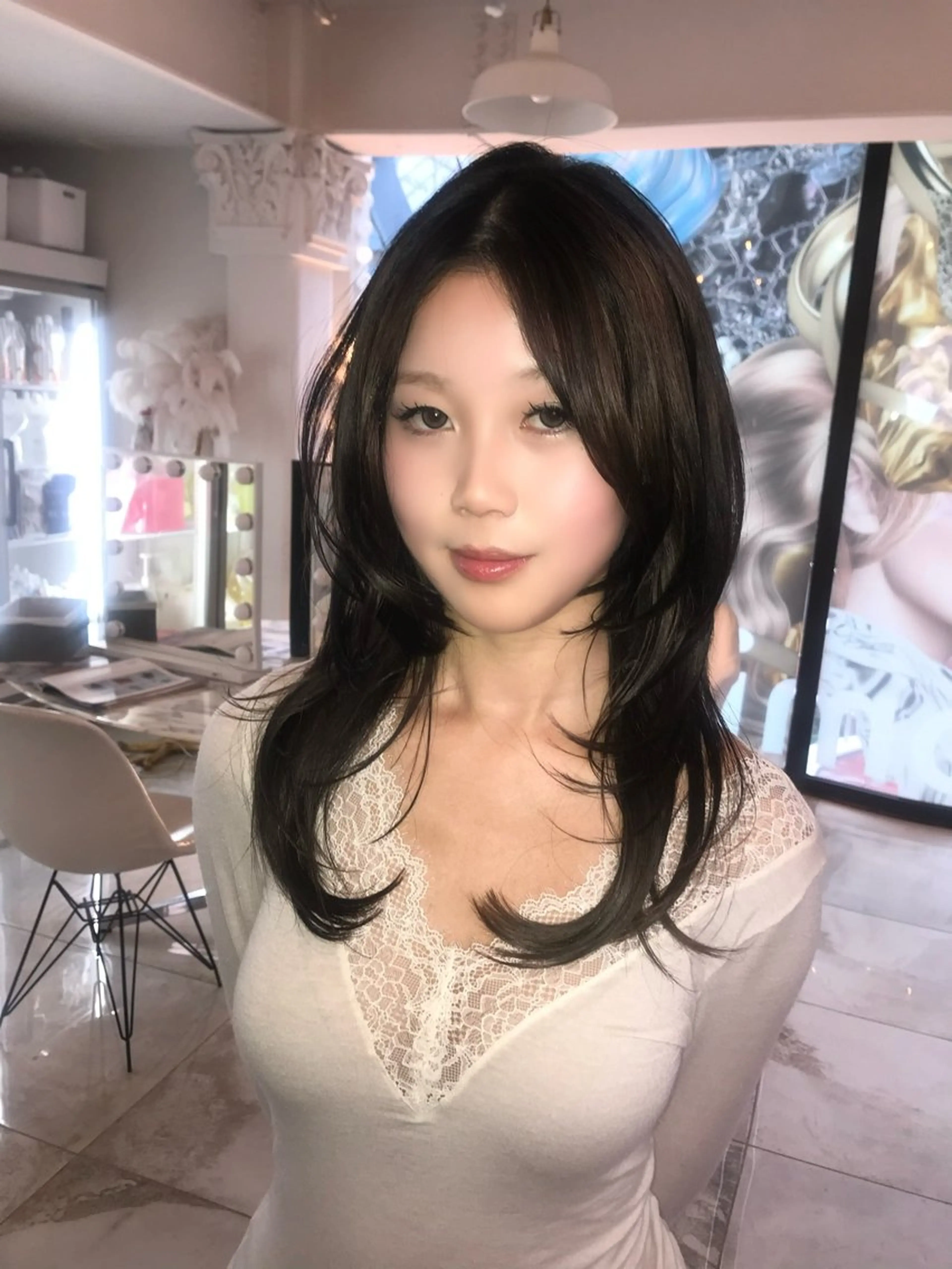 セミロング レイヤーカット カット トリートメント ヘッドスパ ヘアセット HARUNA/原宿/ デザイン/ハイトーンのヘアスタイル