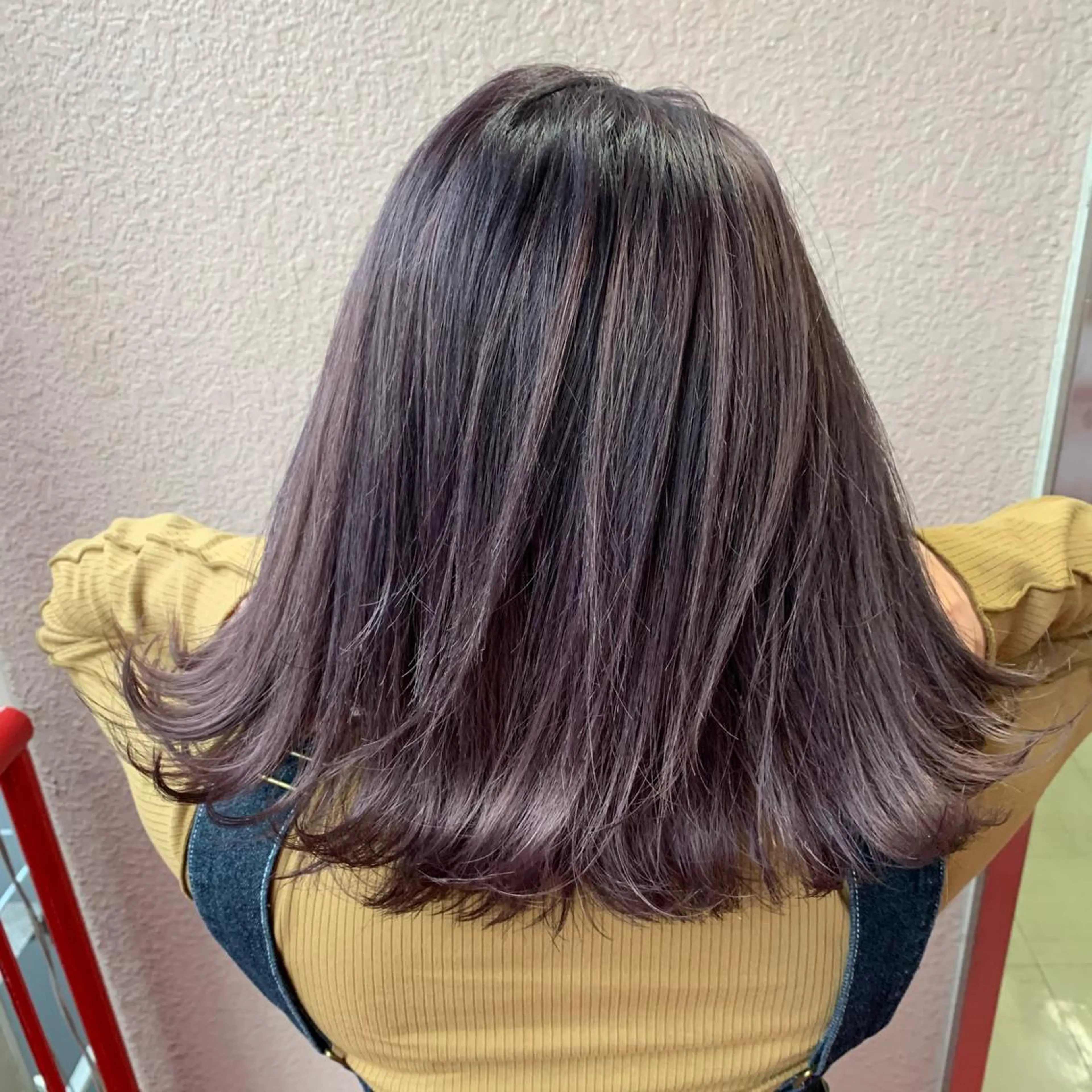 ミディアム パープルカラー 淡色ふんわりhair 新宿satomiのヘアスタイル