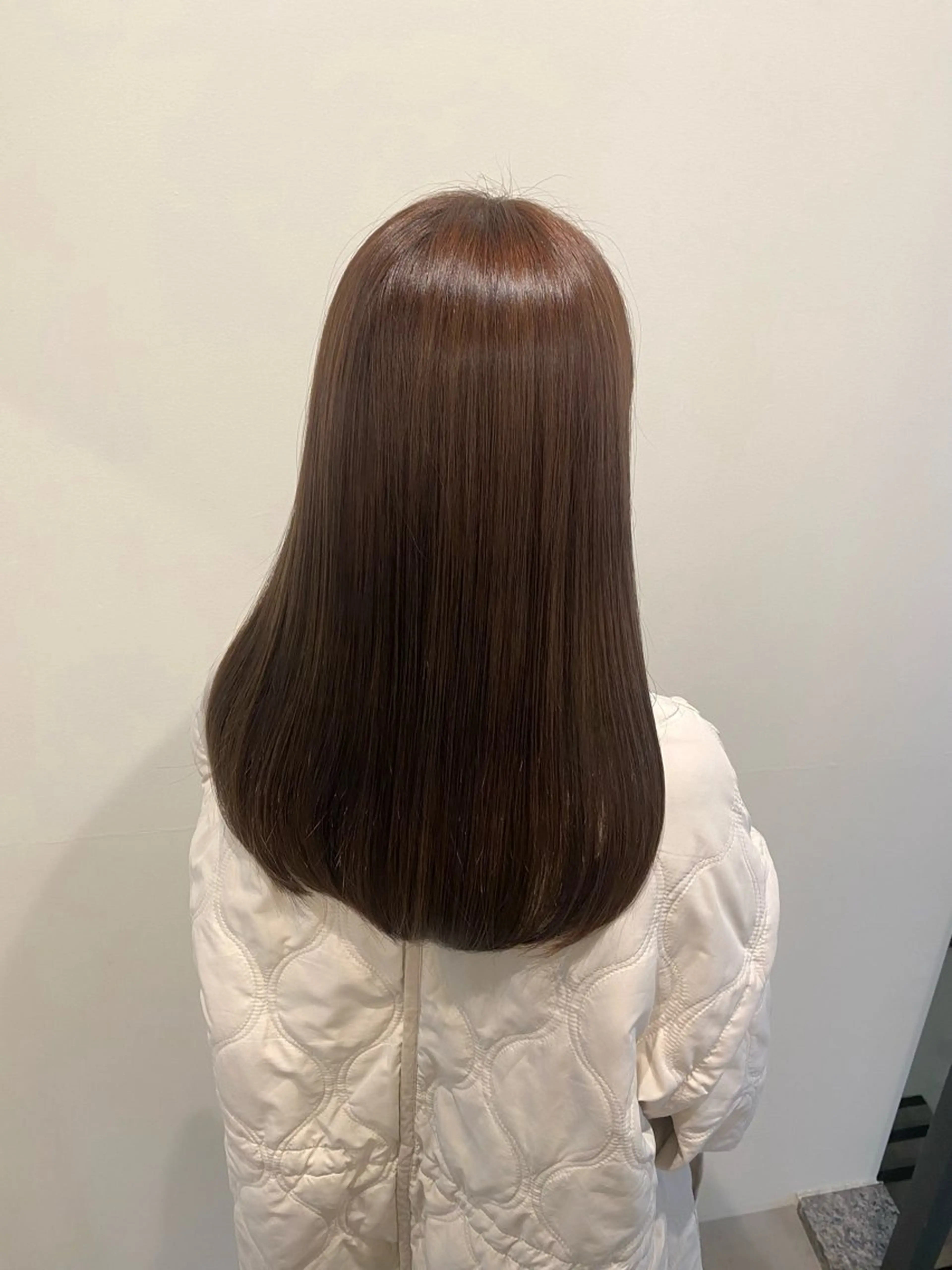 ミディアム カラー ベージュカラー 🍑 モモカ🍑のヘアスタイル