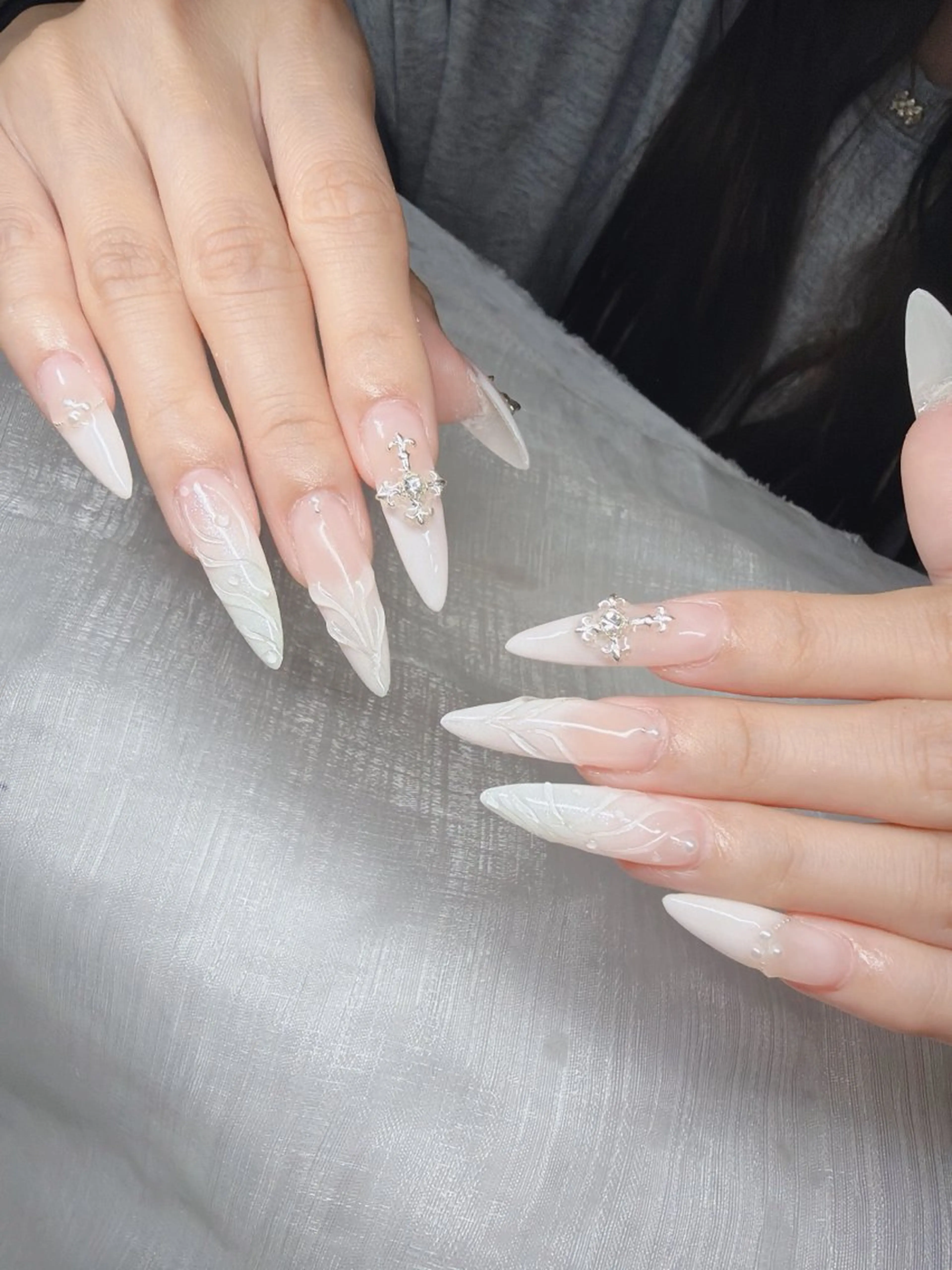 ネイル ハンドネイル Lee Nailsのネイルデザイン